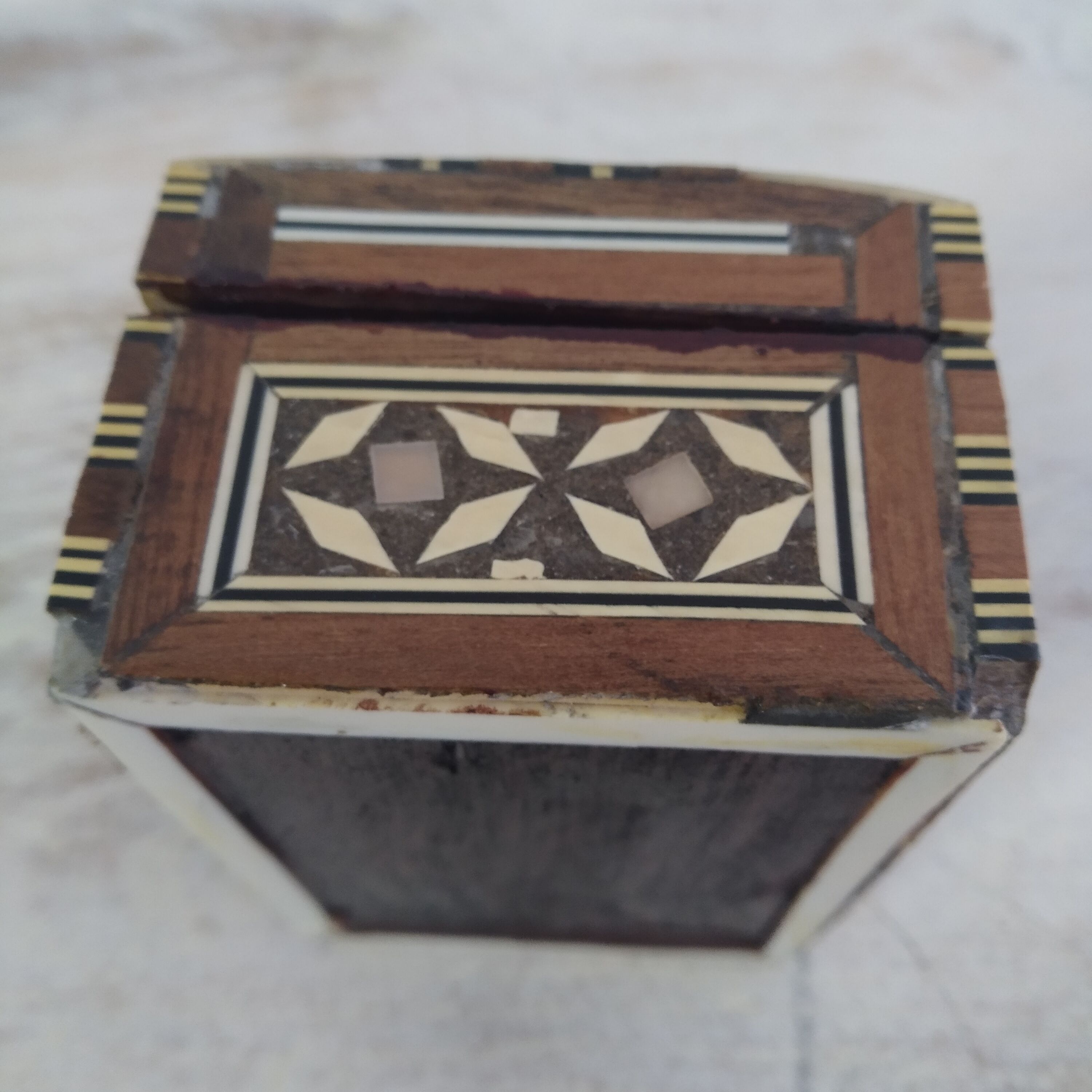 Oriental box