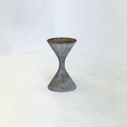 Diabolo planteur par Willy Guhl