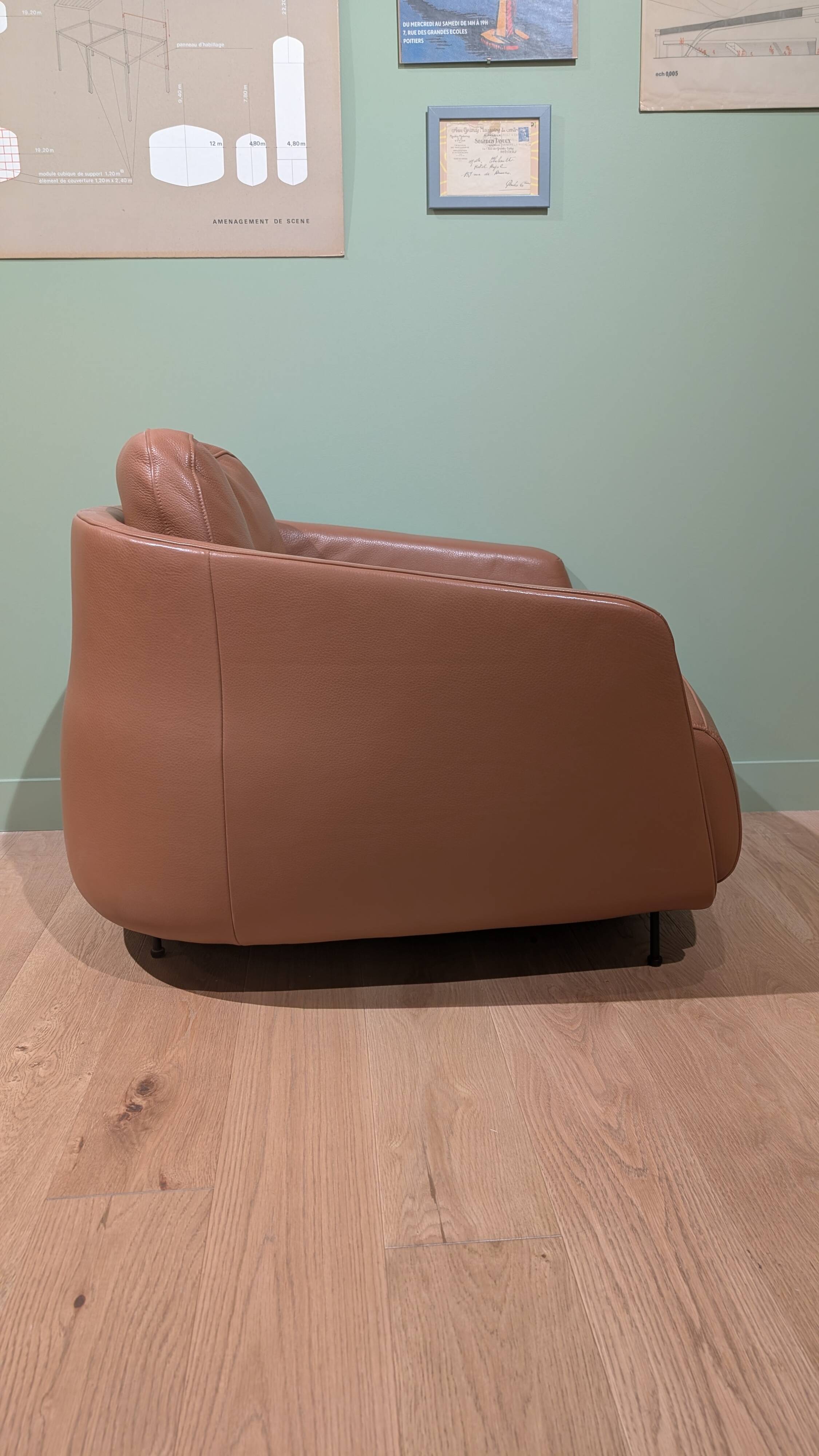 Okura leather armchair - cinna