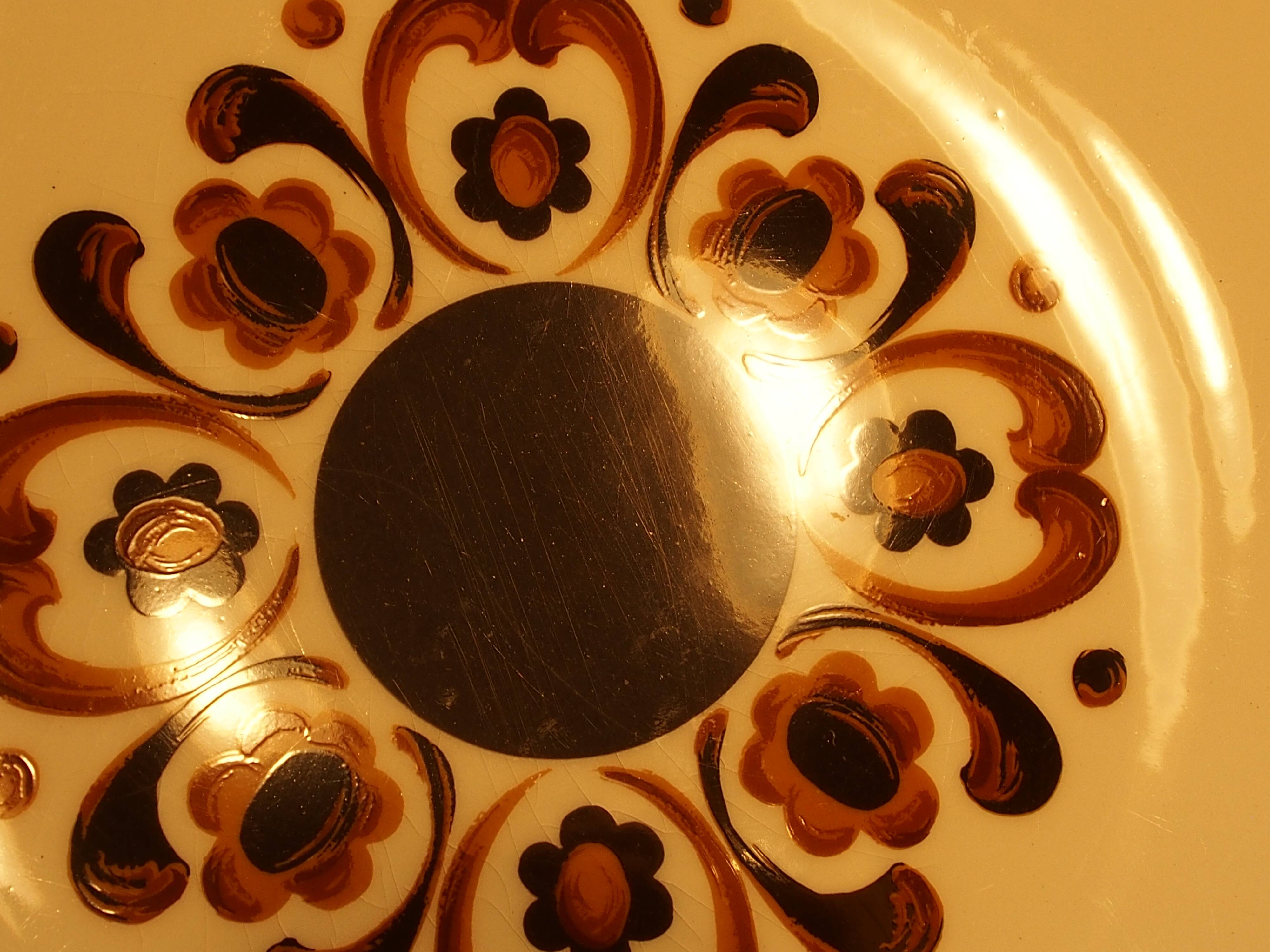 Lot of 10 vintage flat plates from the GIEN factory