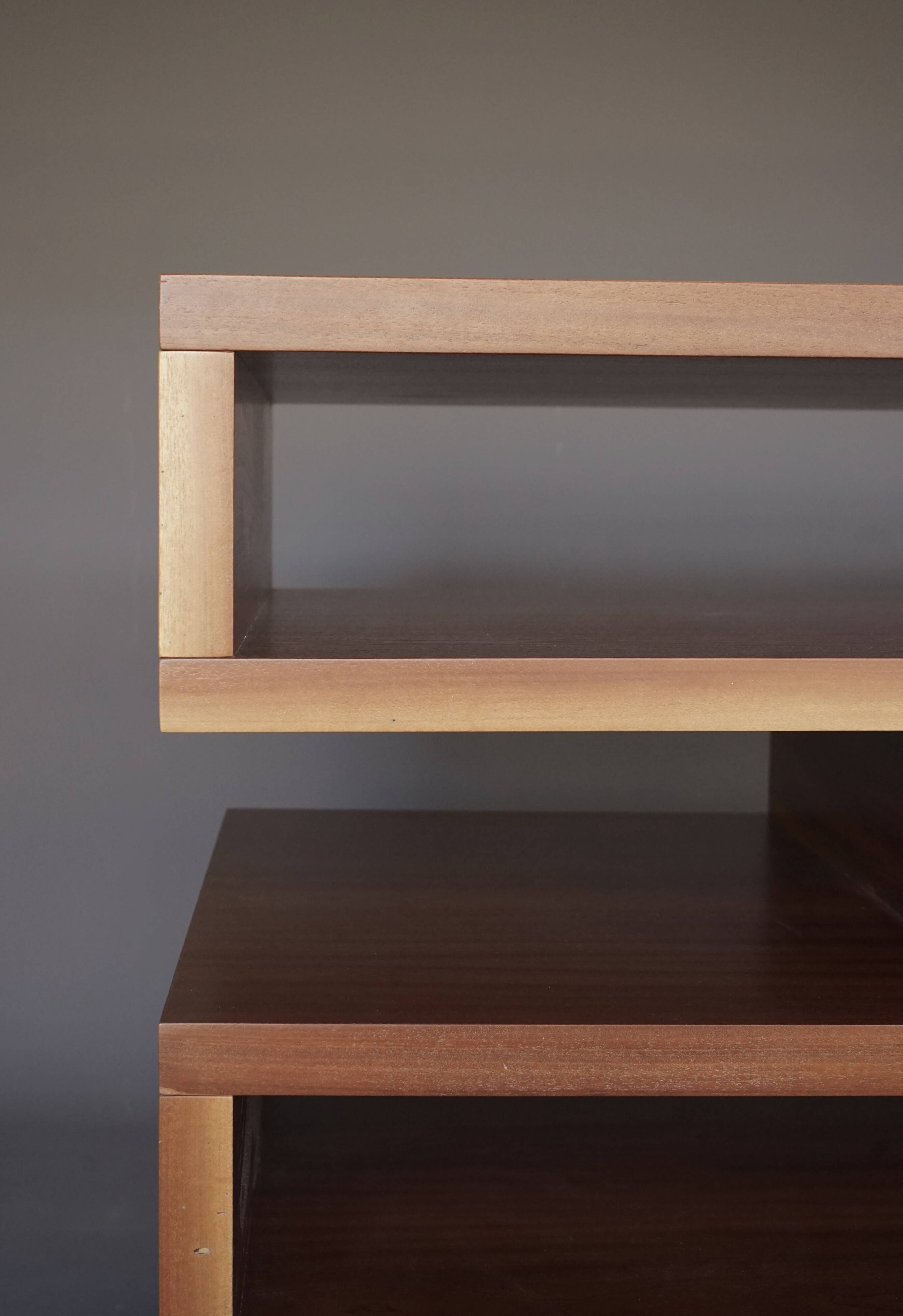 Meuble de rangement en teck. Italie, années 1960.