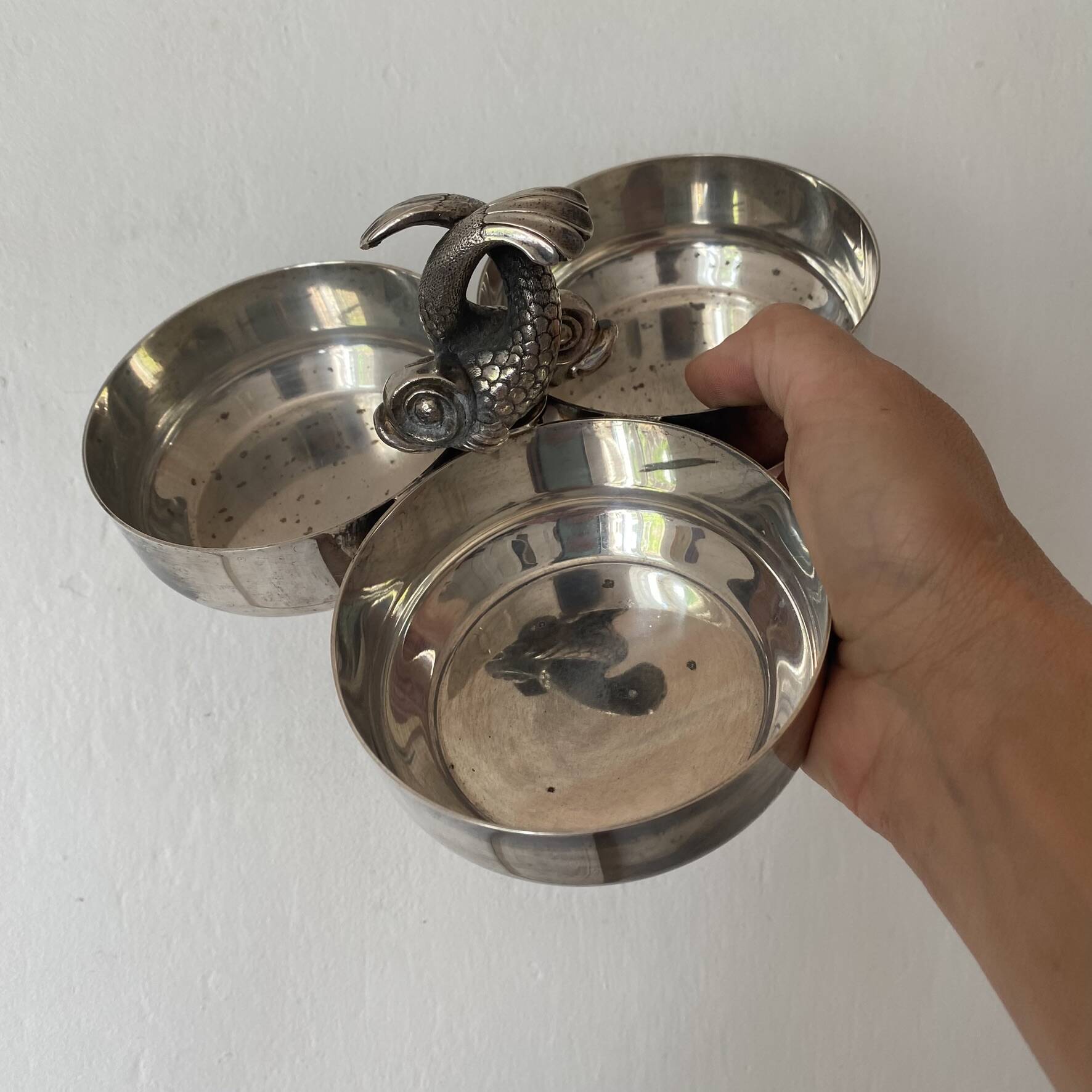 Plat serviteur argenté poissons