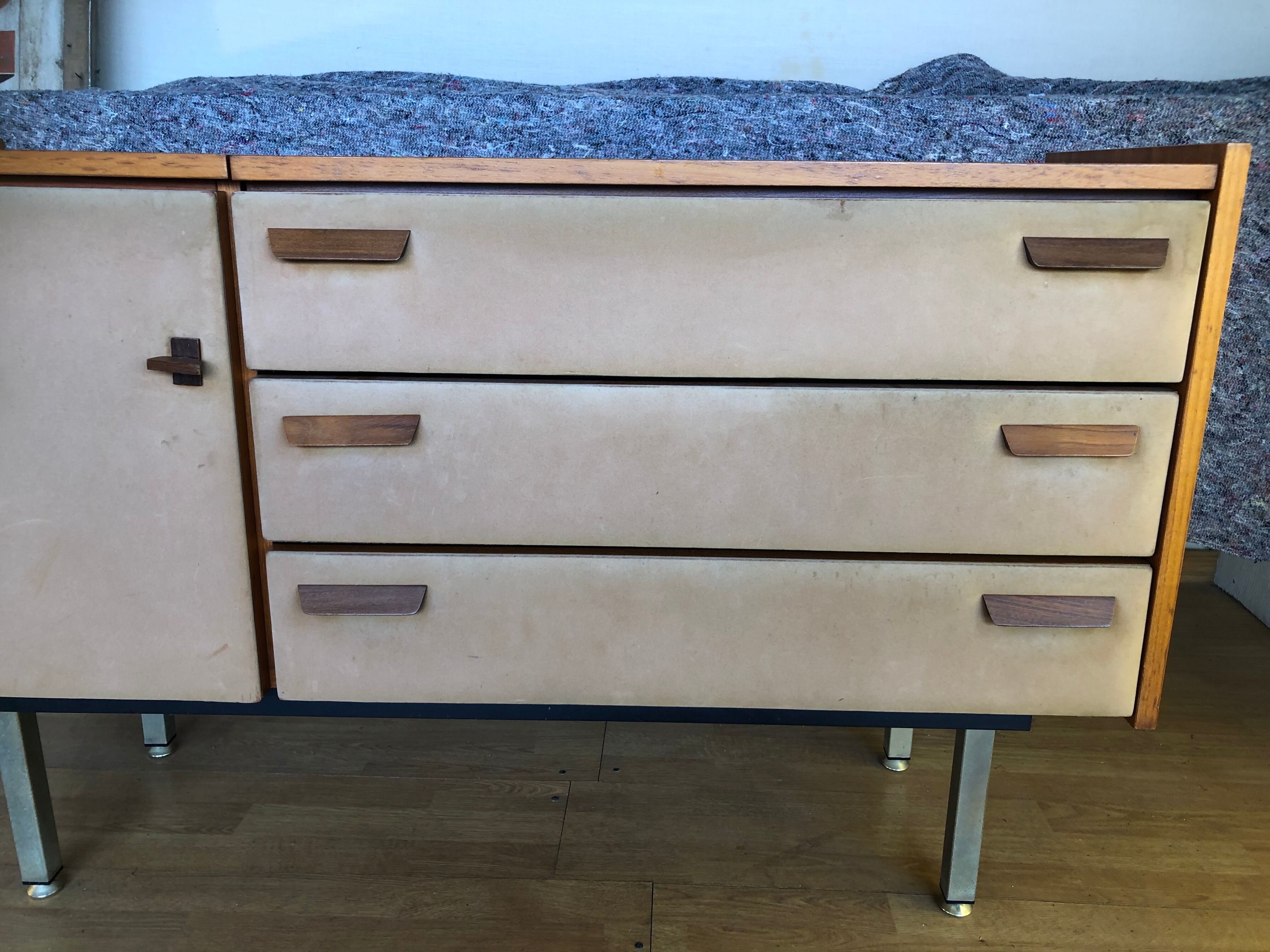 Chest of drawers dressing table in mahogany 1960