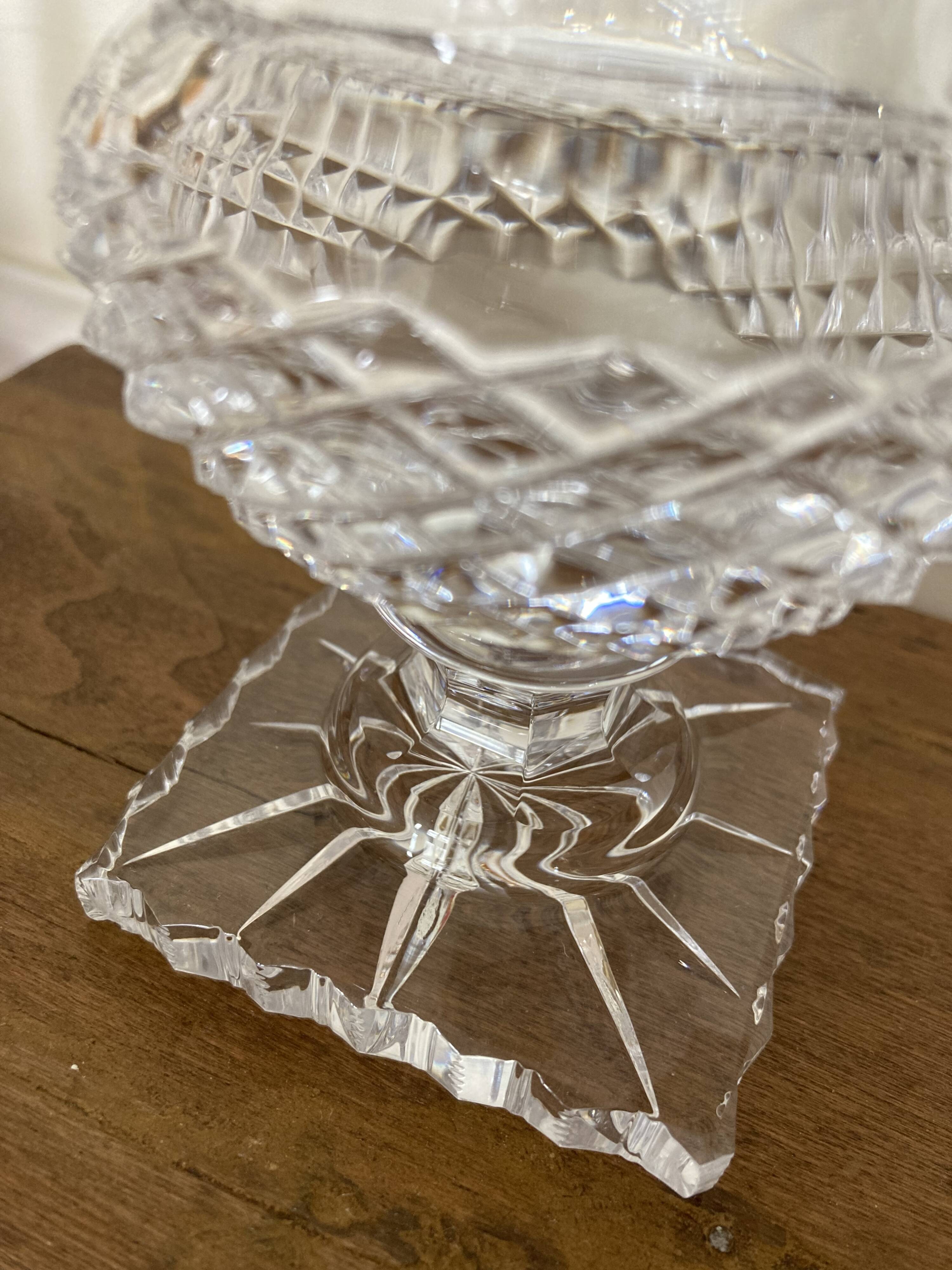 Medici vase in cut crystal, Versailles model