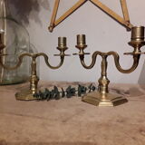 Paire de chandeliers en laiton
