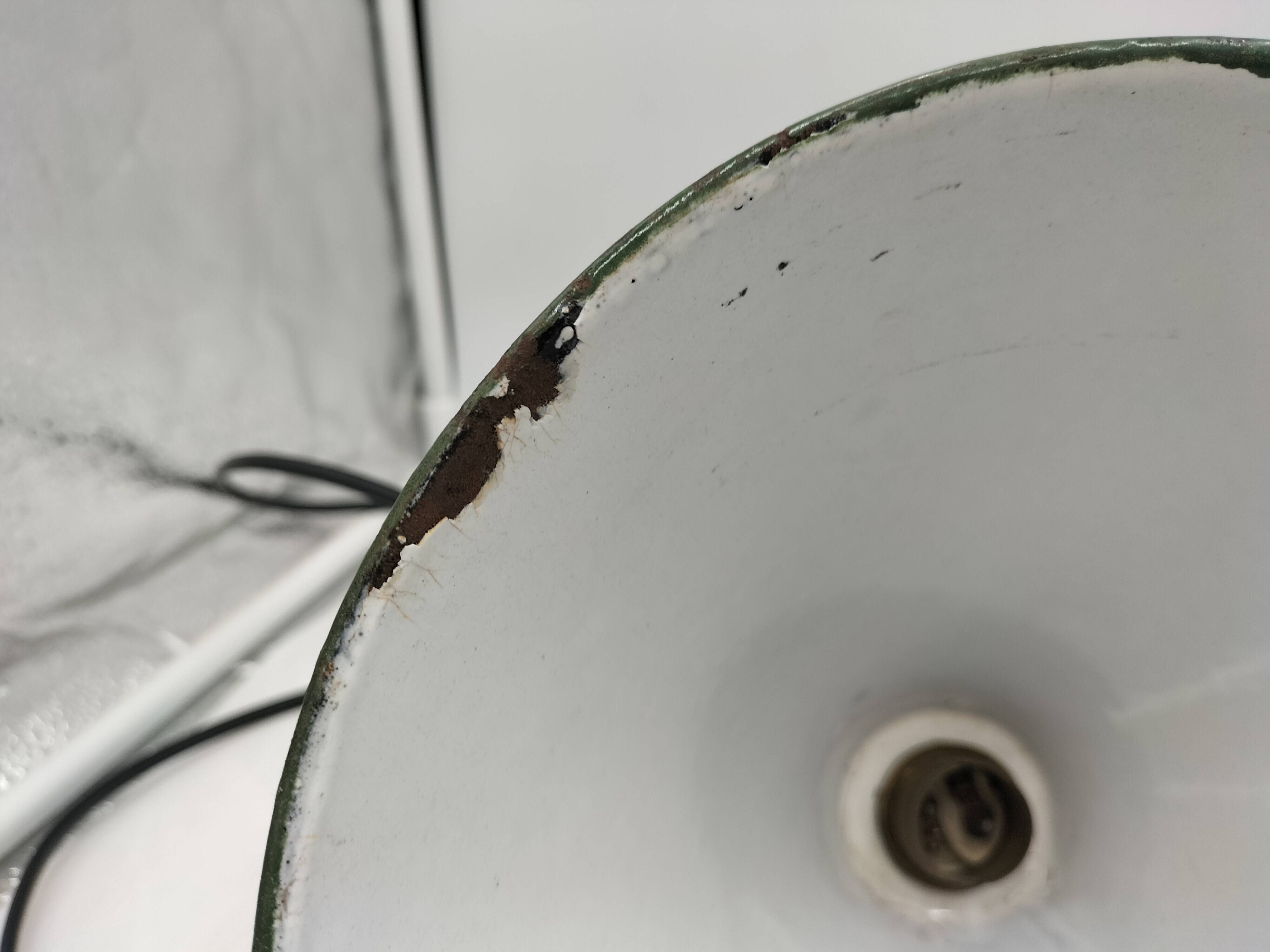 Industrial pendant lights