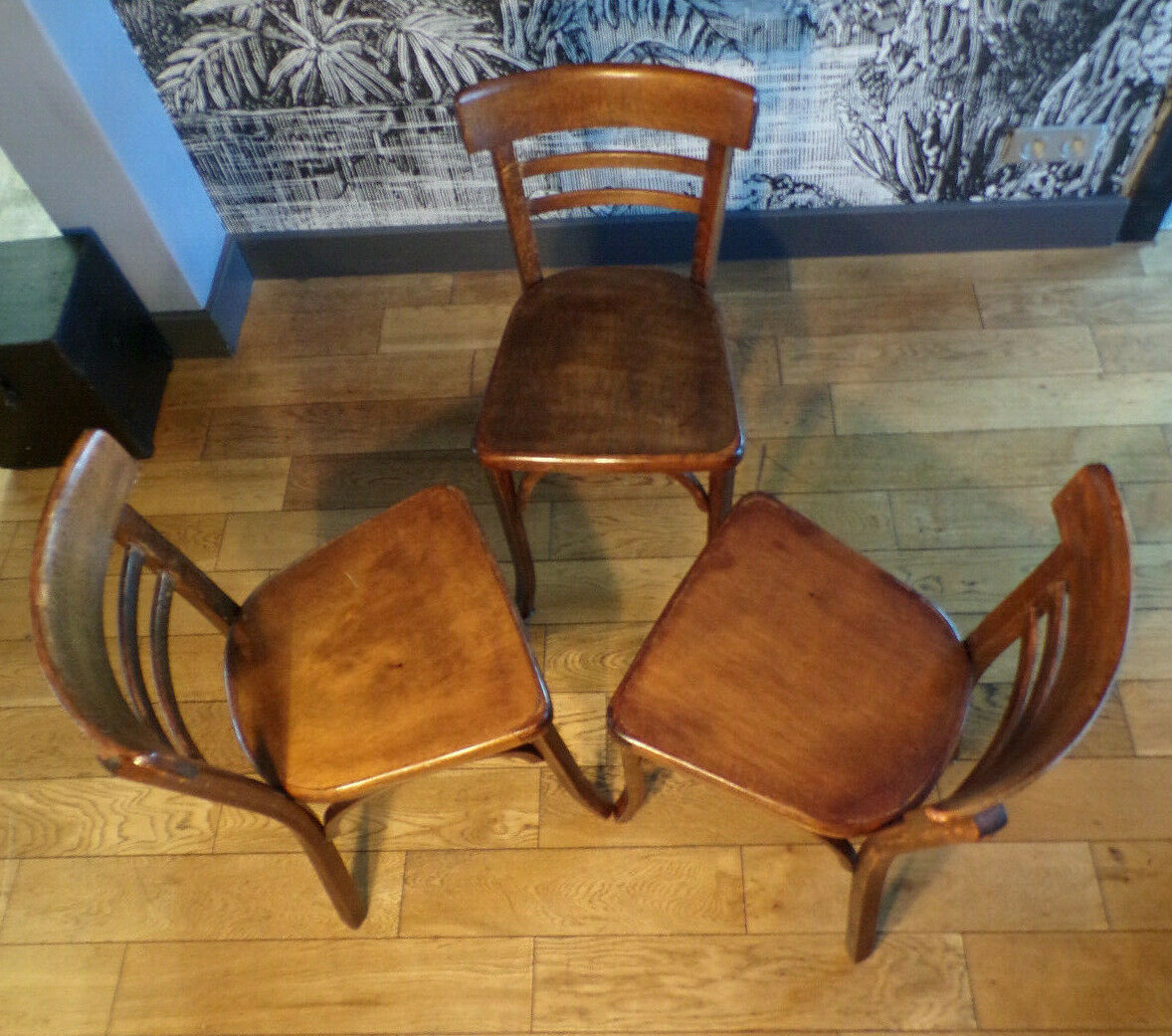 Suite 3 chairs of vintage Baumann bistro