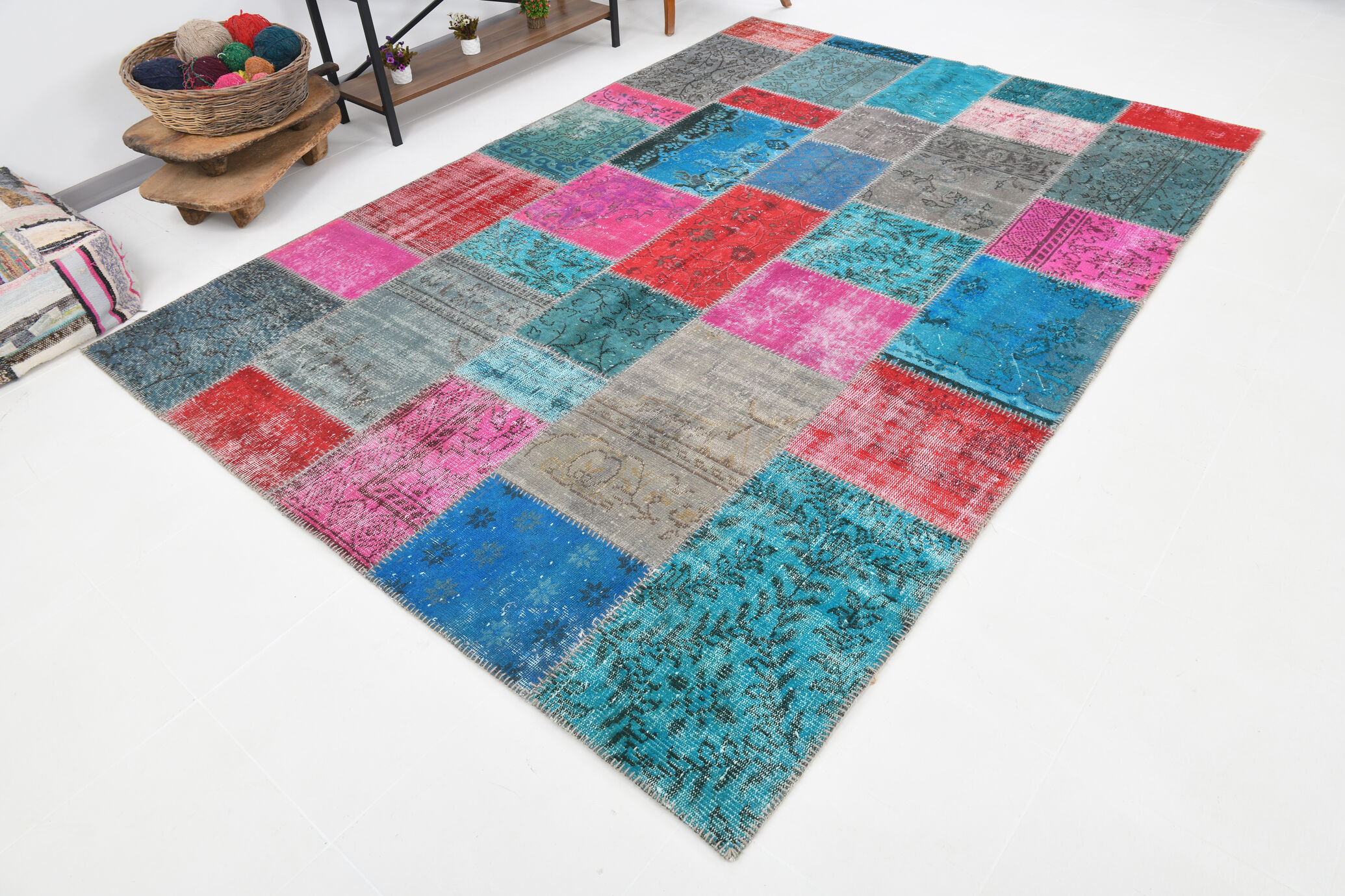 7x10 distressed multicolor vintage rug 303x213cm