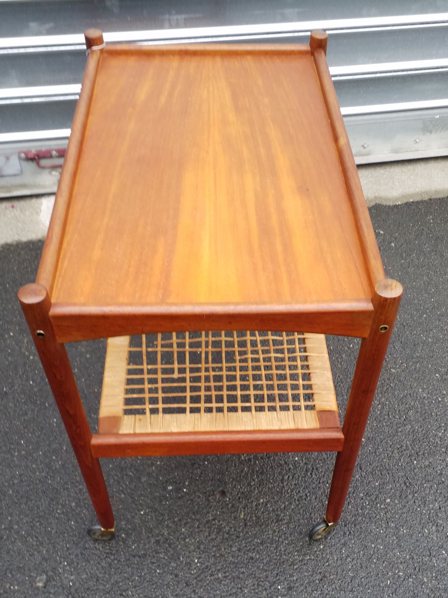 Desserte scandinave des années 60