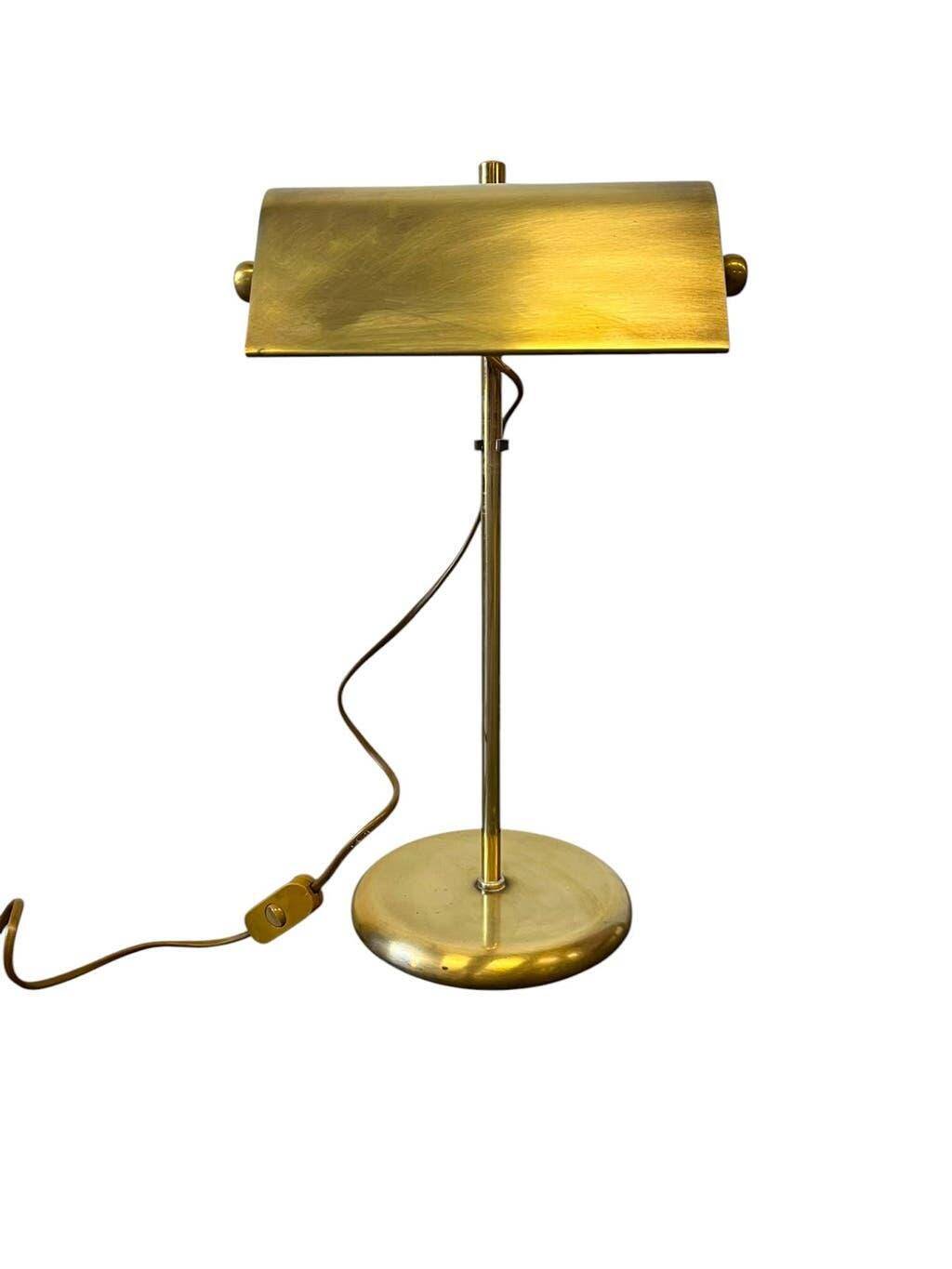 Vintage brass banker lamp / desk lamp / table lamp