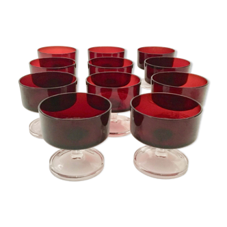 Luminarc red champagne cups