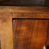 Low chest of drawers in 20th century walnut