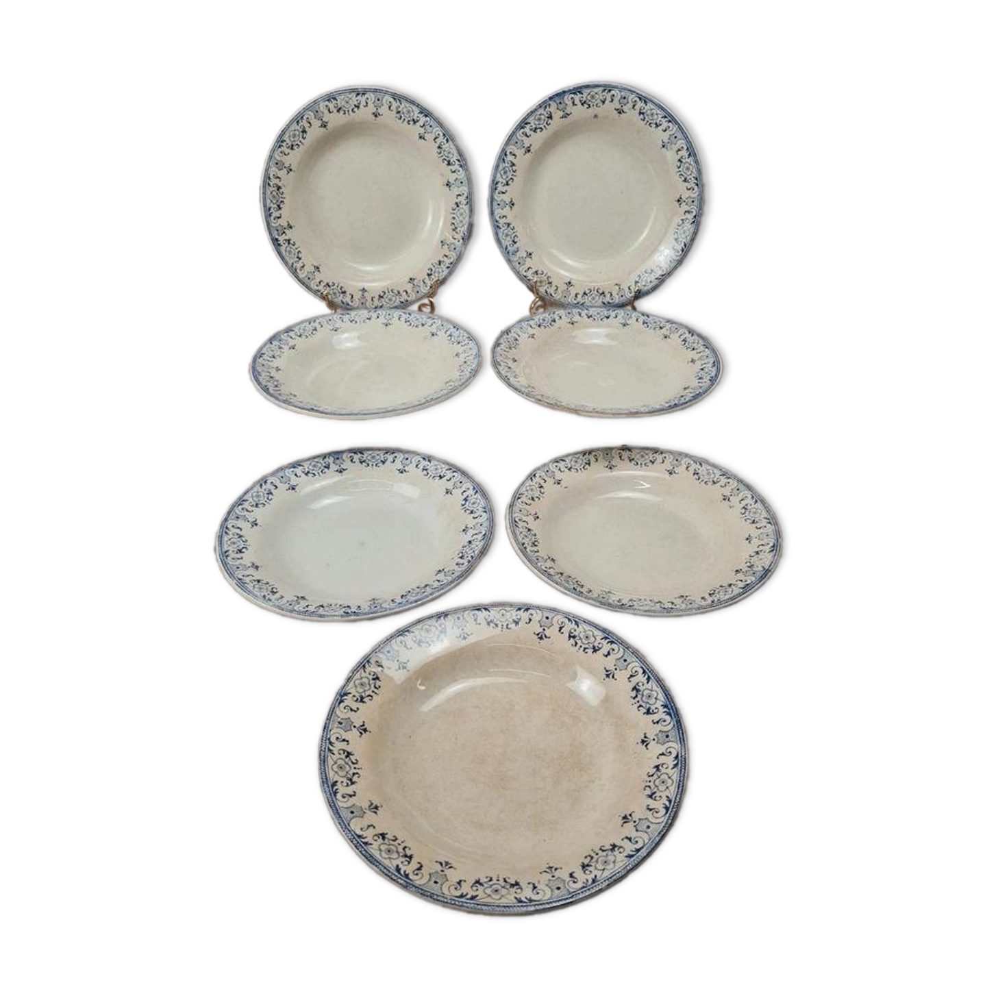 Set of 7 antique deep plates from Creil and Montereau, La Vallières service, 23 cm