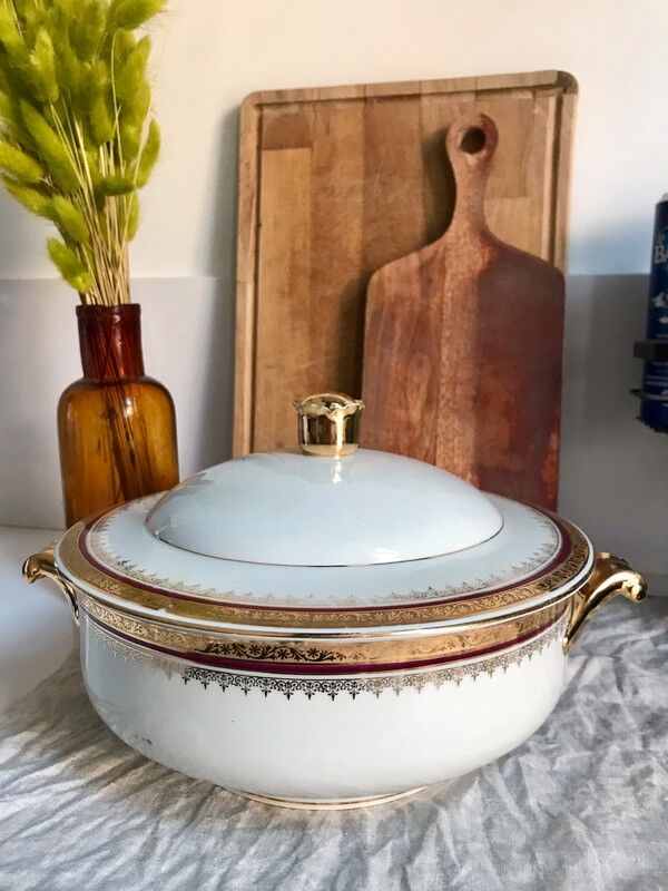 Porcelain soup of limoges