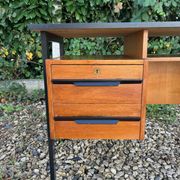 bureau moderniste  des années 50
