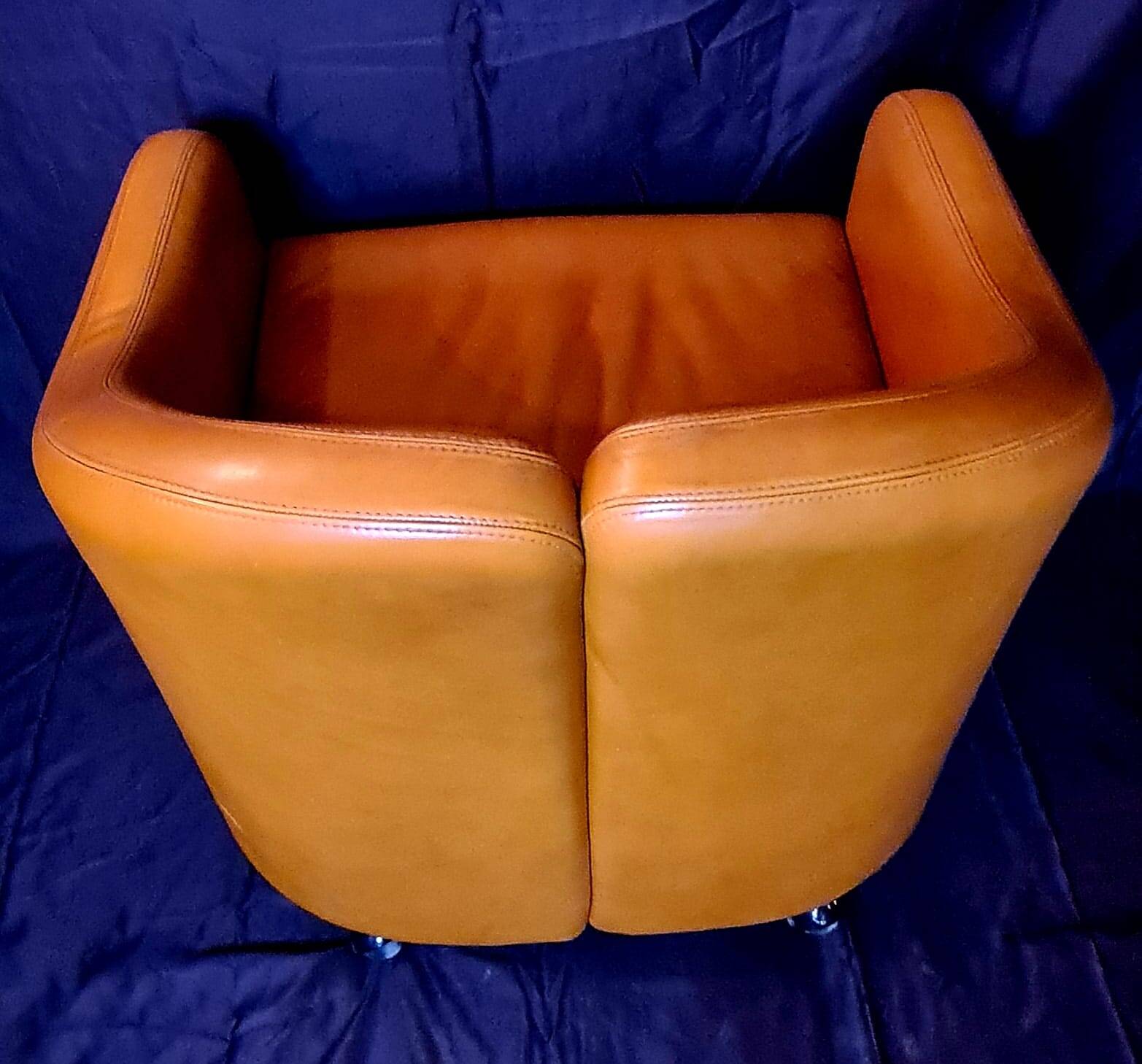 Pair of PS142 Eugenio GERLI armchairs