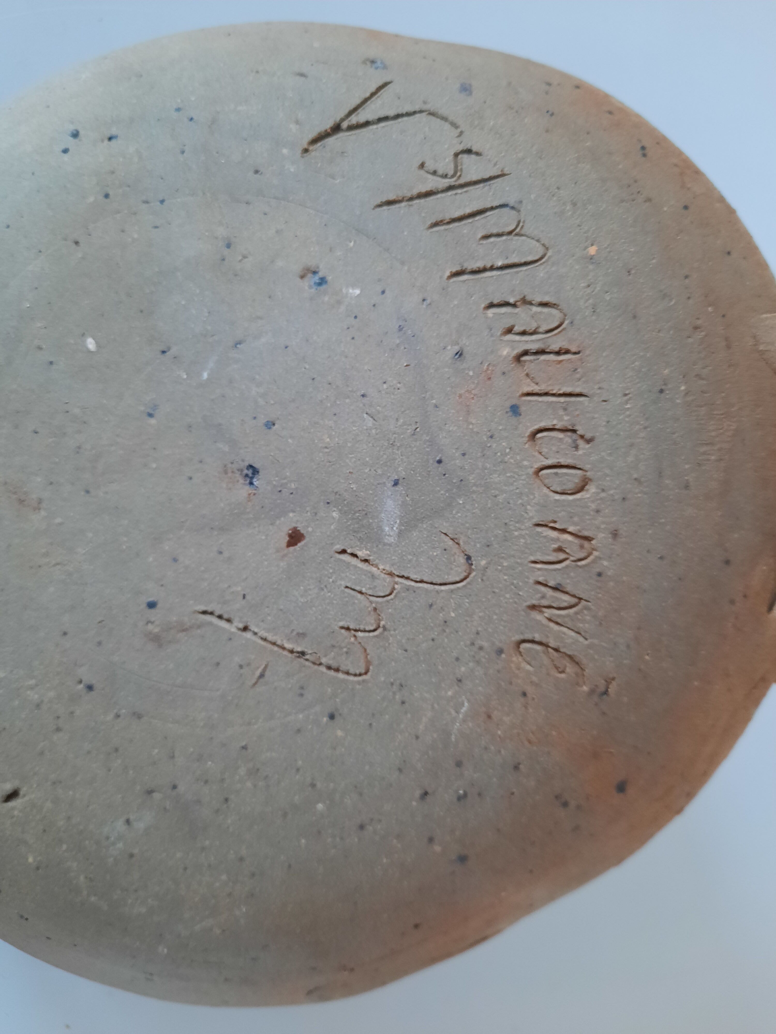 empty pocket signed v/s malicorne