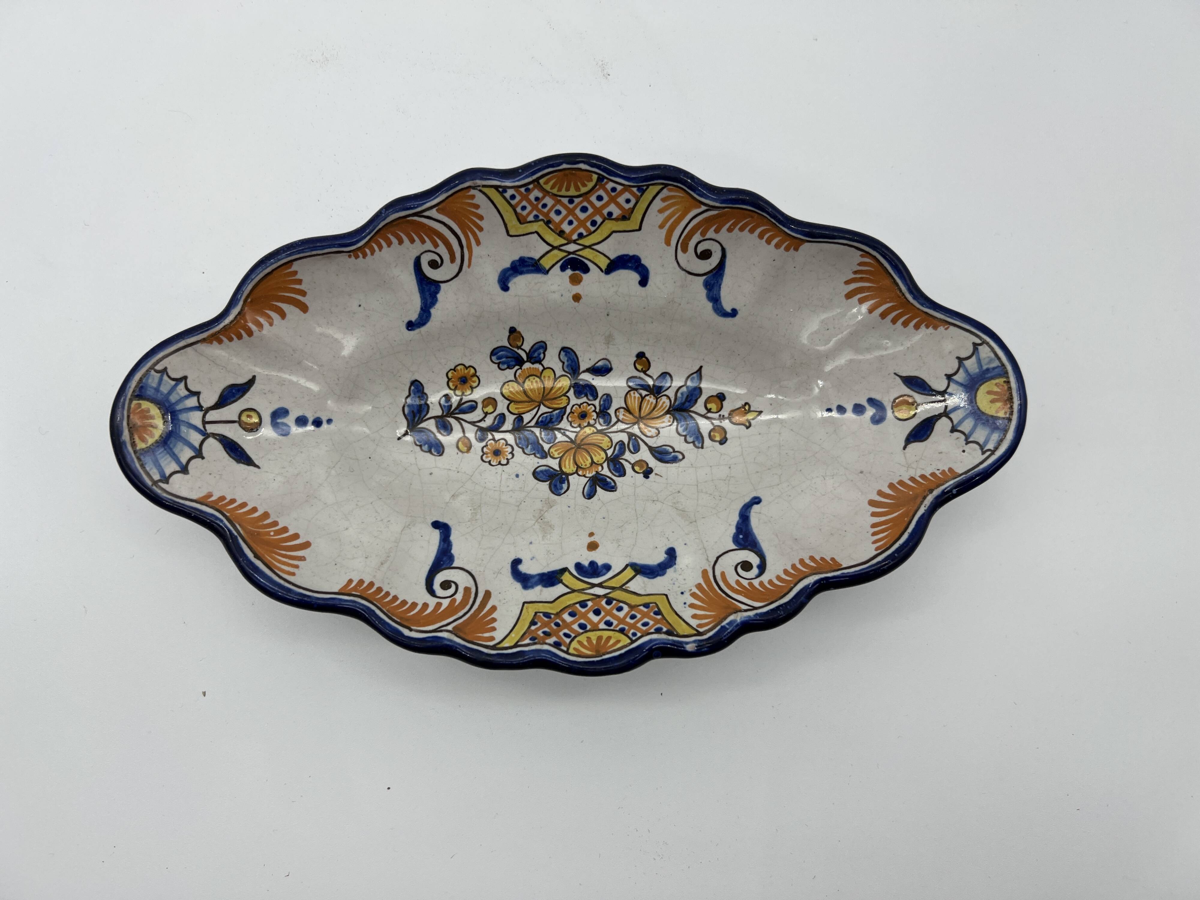 Nevers Montagnon earthenware bowl