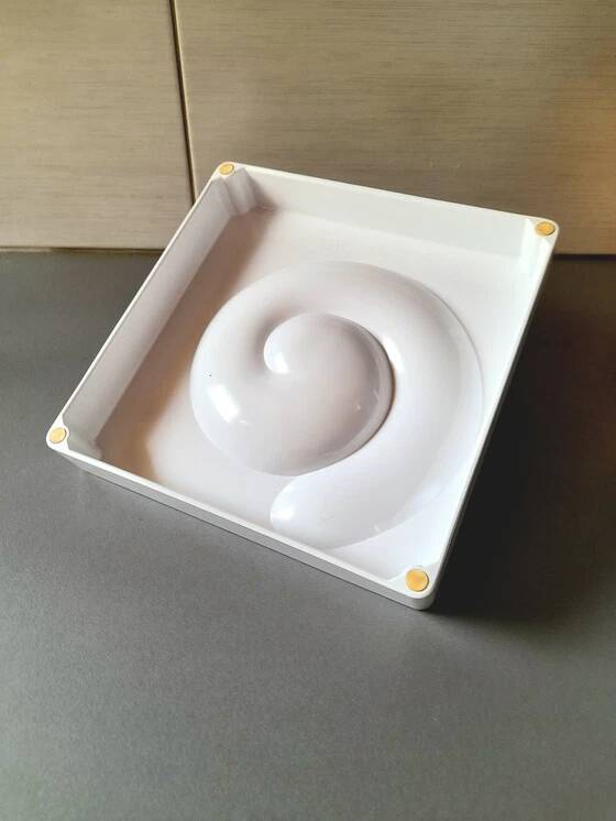 SPIROS ashtray, Eleonore Peduzzi Riva for Artemide, 1970.