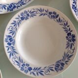 Suite de six assiettes creuses blanches à fleurs bleues par Moulin des Loups /vintage années 50-60