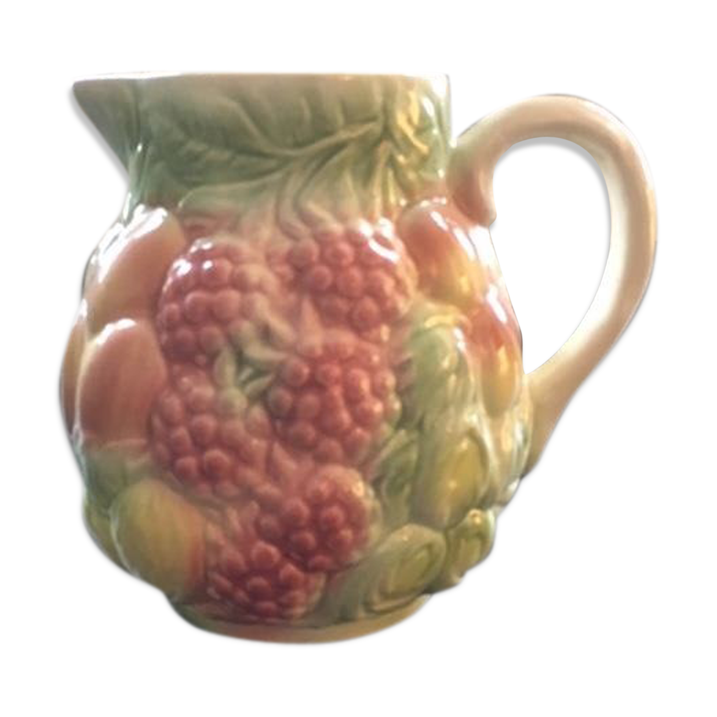 Raspberry pitcher in dabbling
