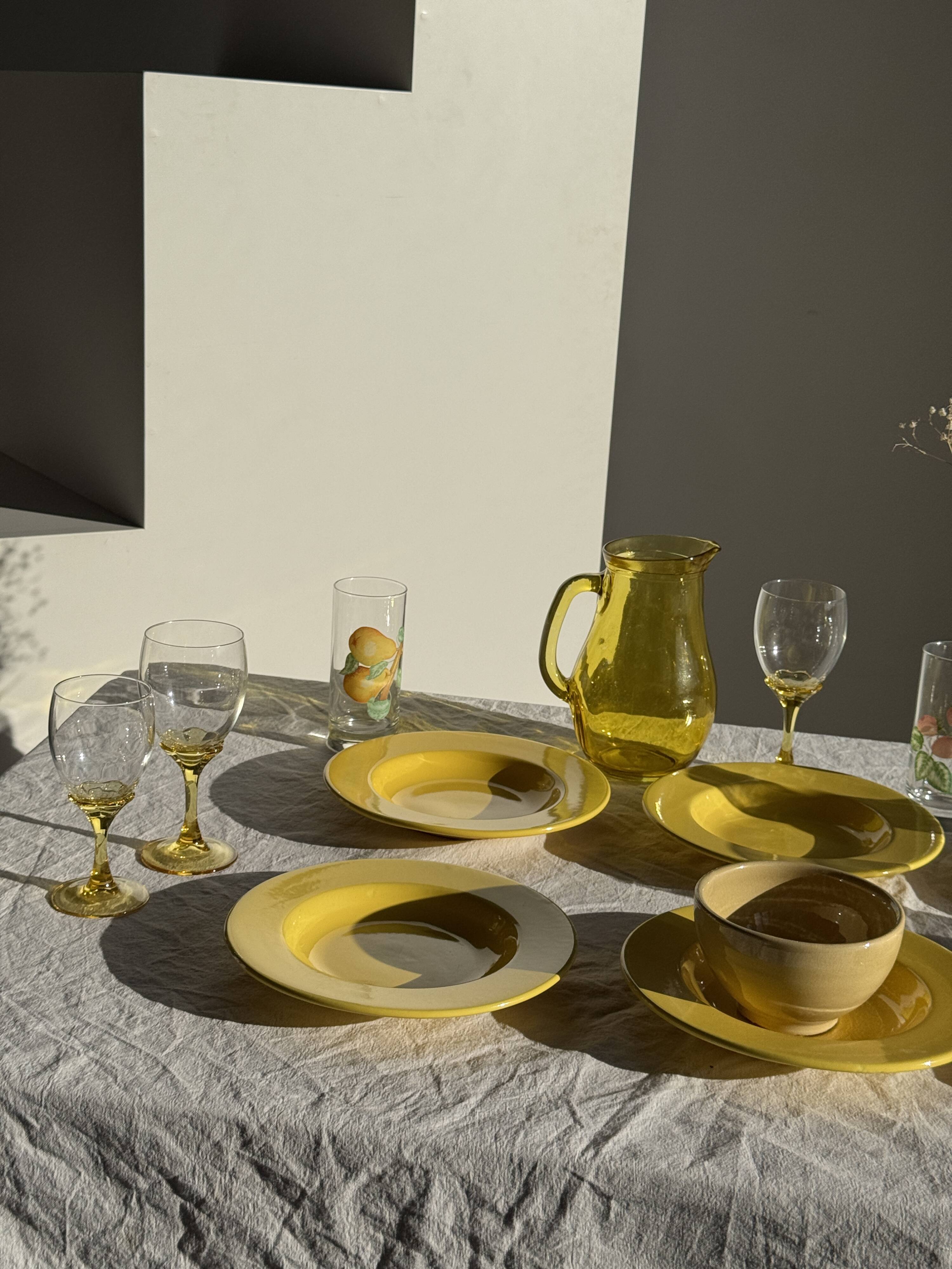 Set of 6 vintage yellow deep plates D22.5 H3.5