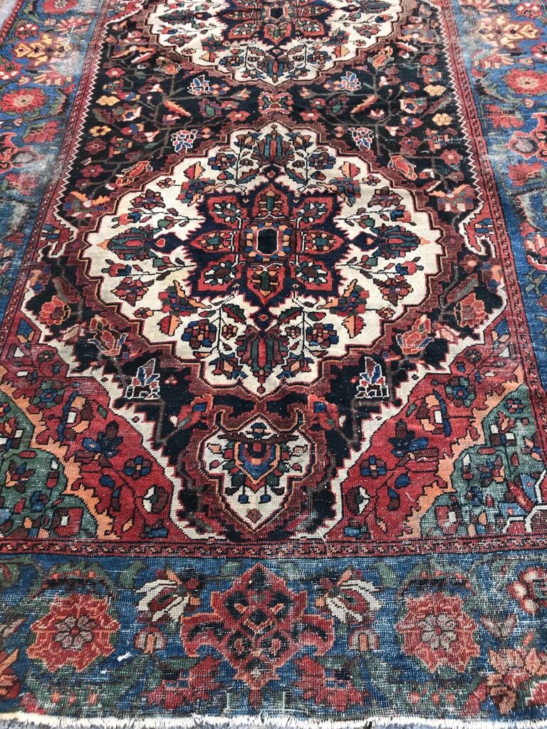 Carpet old persian bakhtiar made hand 176 x 300 cm