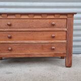 Oak chest of drawers