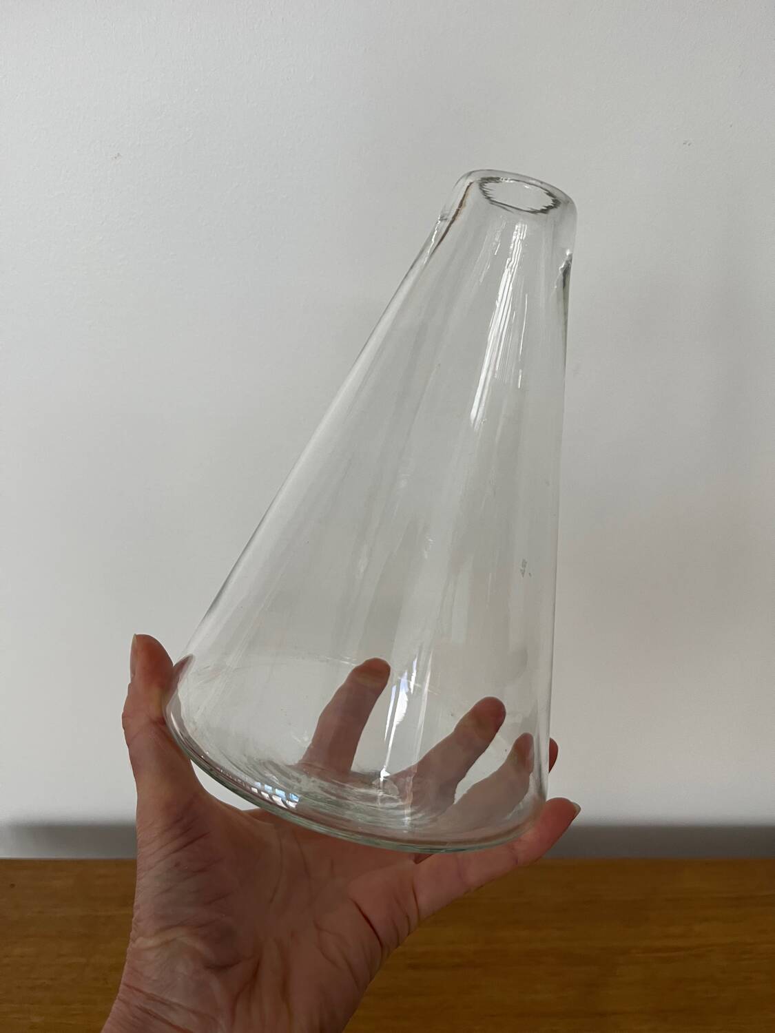 Vase verre culbuto H 21cm