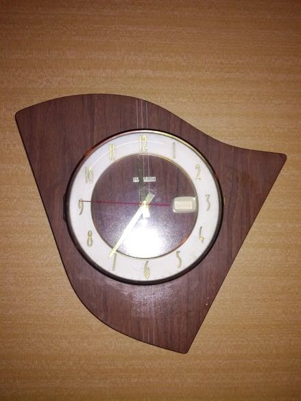 Bayard pendule in formica