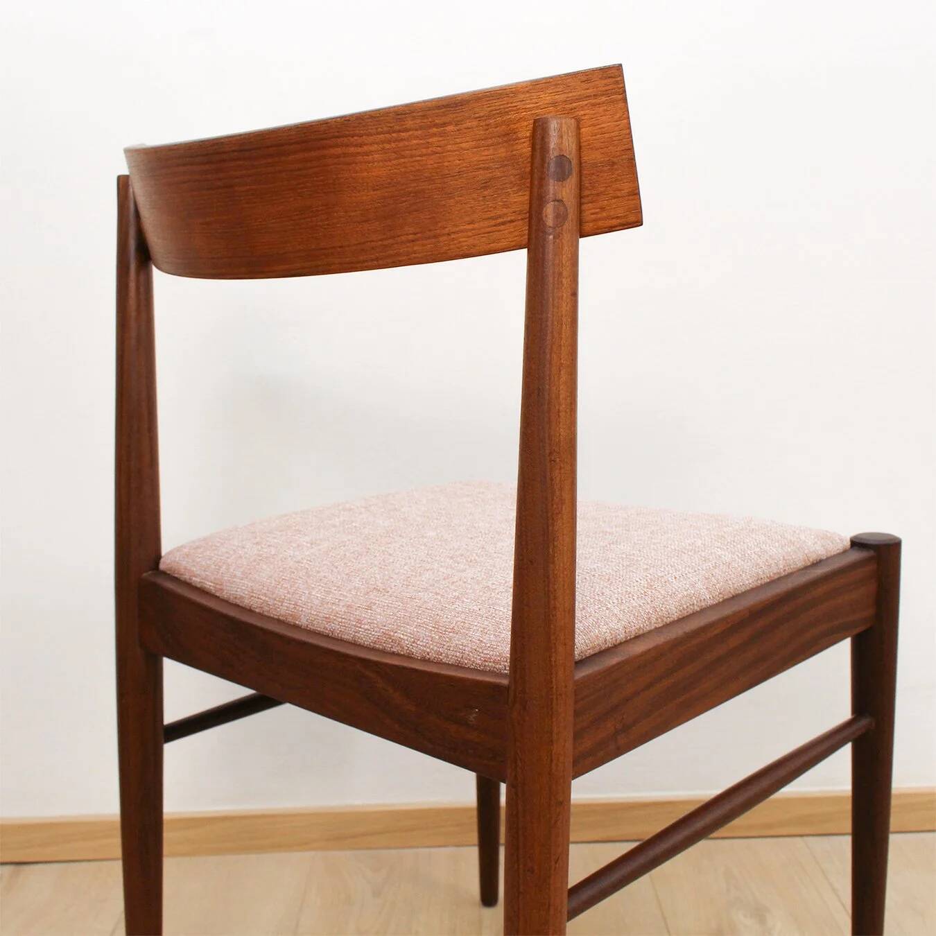 Set of 2 teak chairs by Wiesner-Hager.