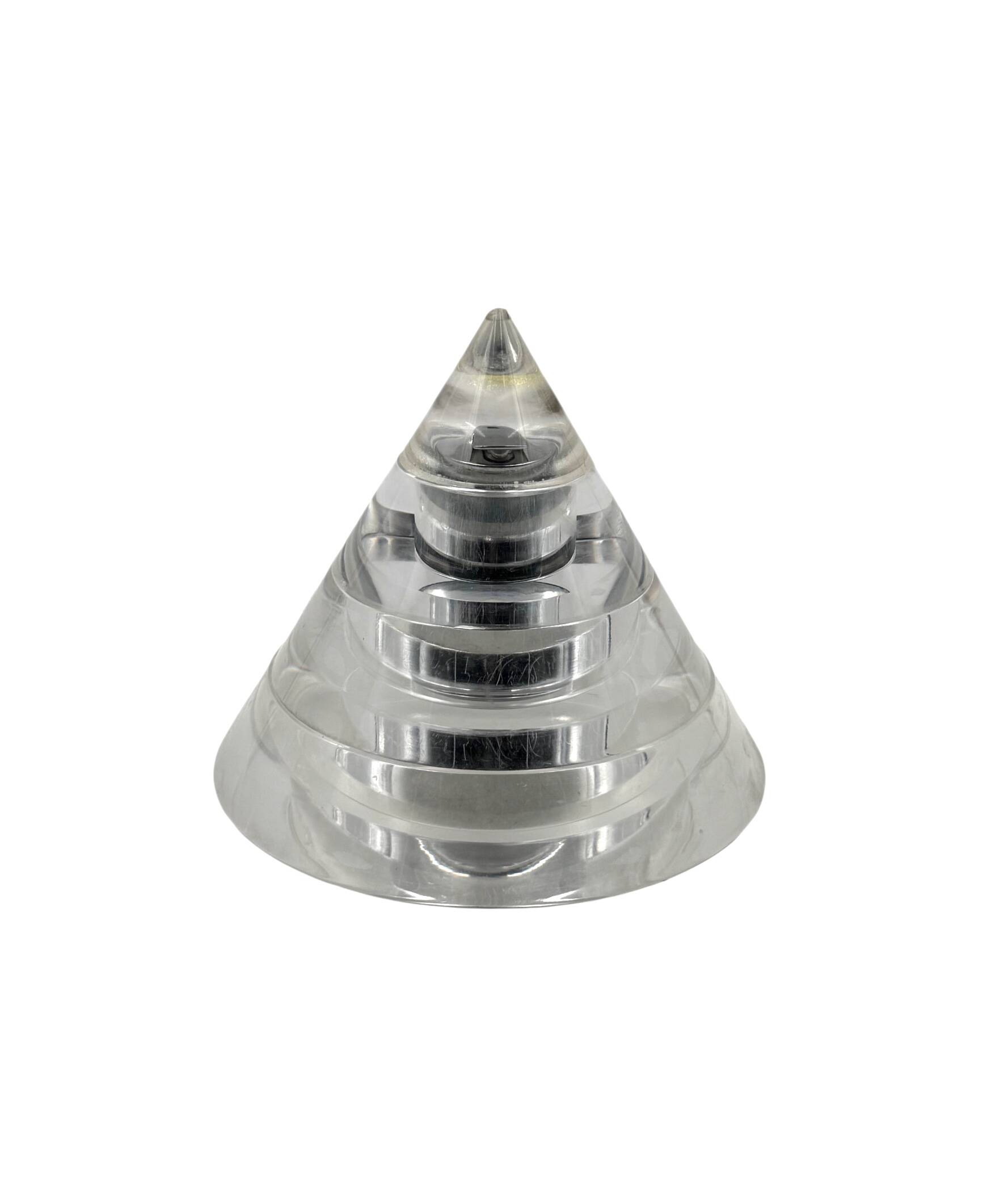 Space age lucite conical smoking set, Italy 1970
