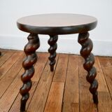 Tabouret tripode pieds torsadés