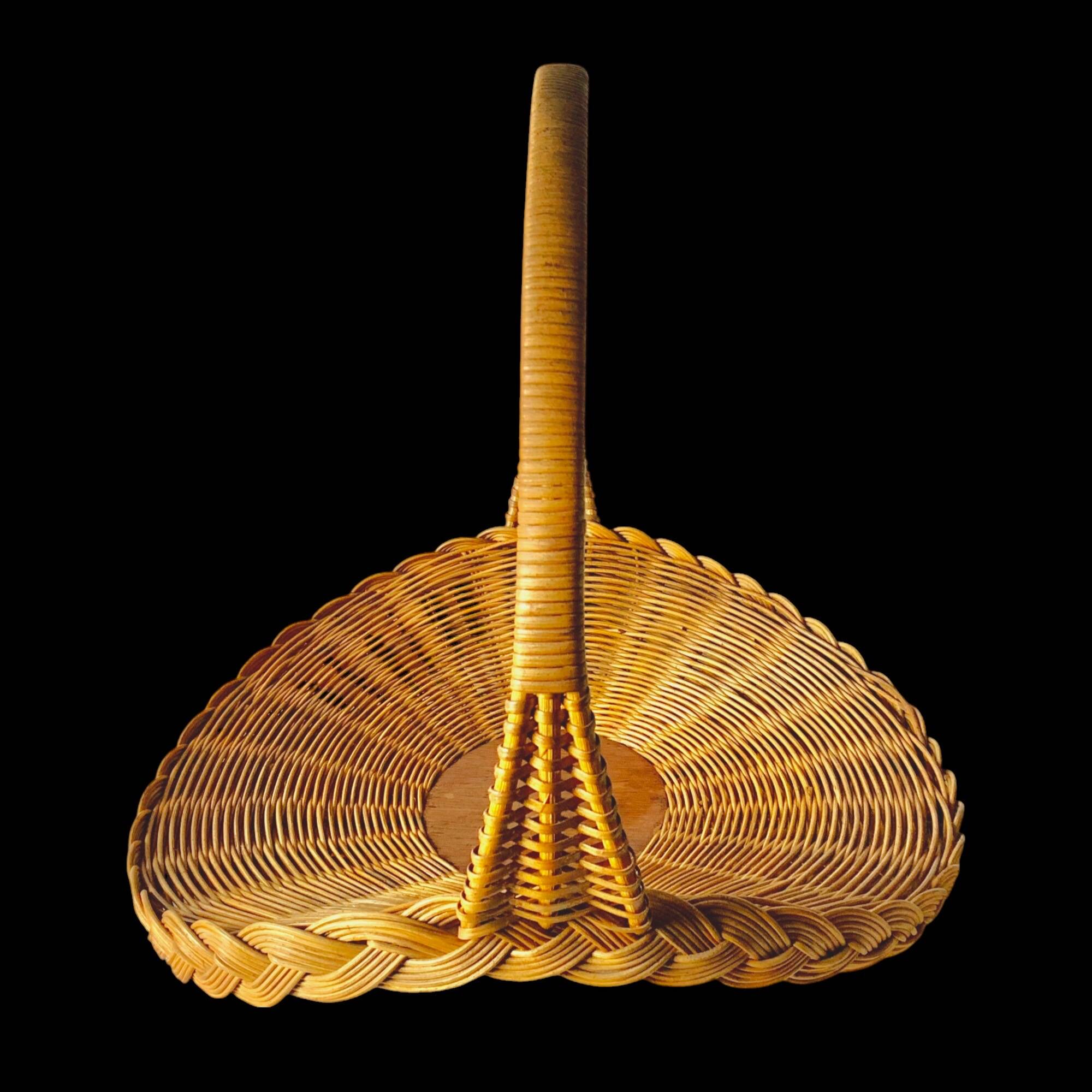 Antique large round wicker and bamboo presentation basket - diameter: 59 cm