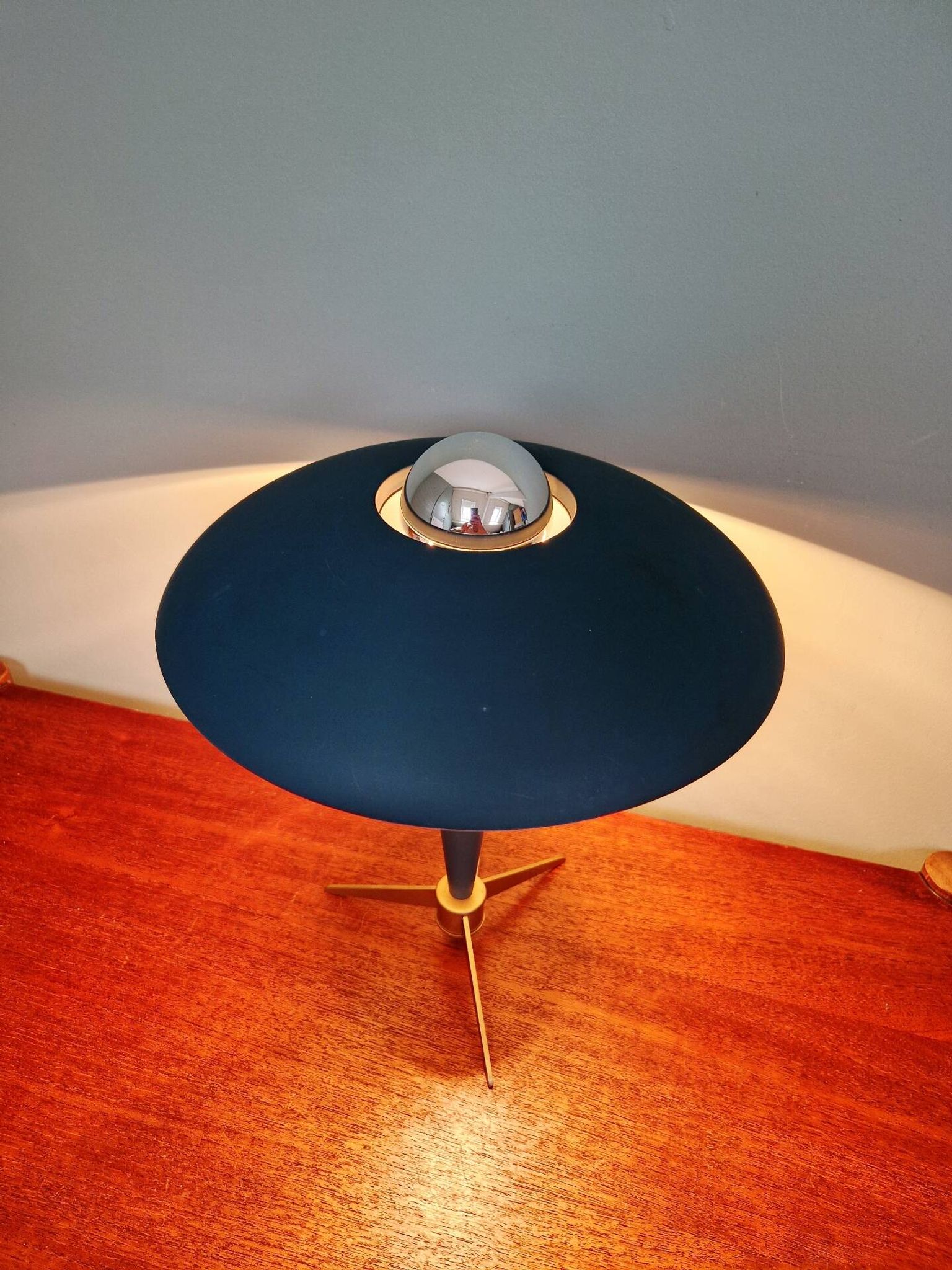 Lampe tripode Philips, modèle Bijou, design Louis Kalff, 1950
