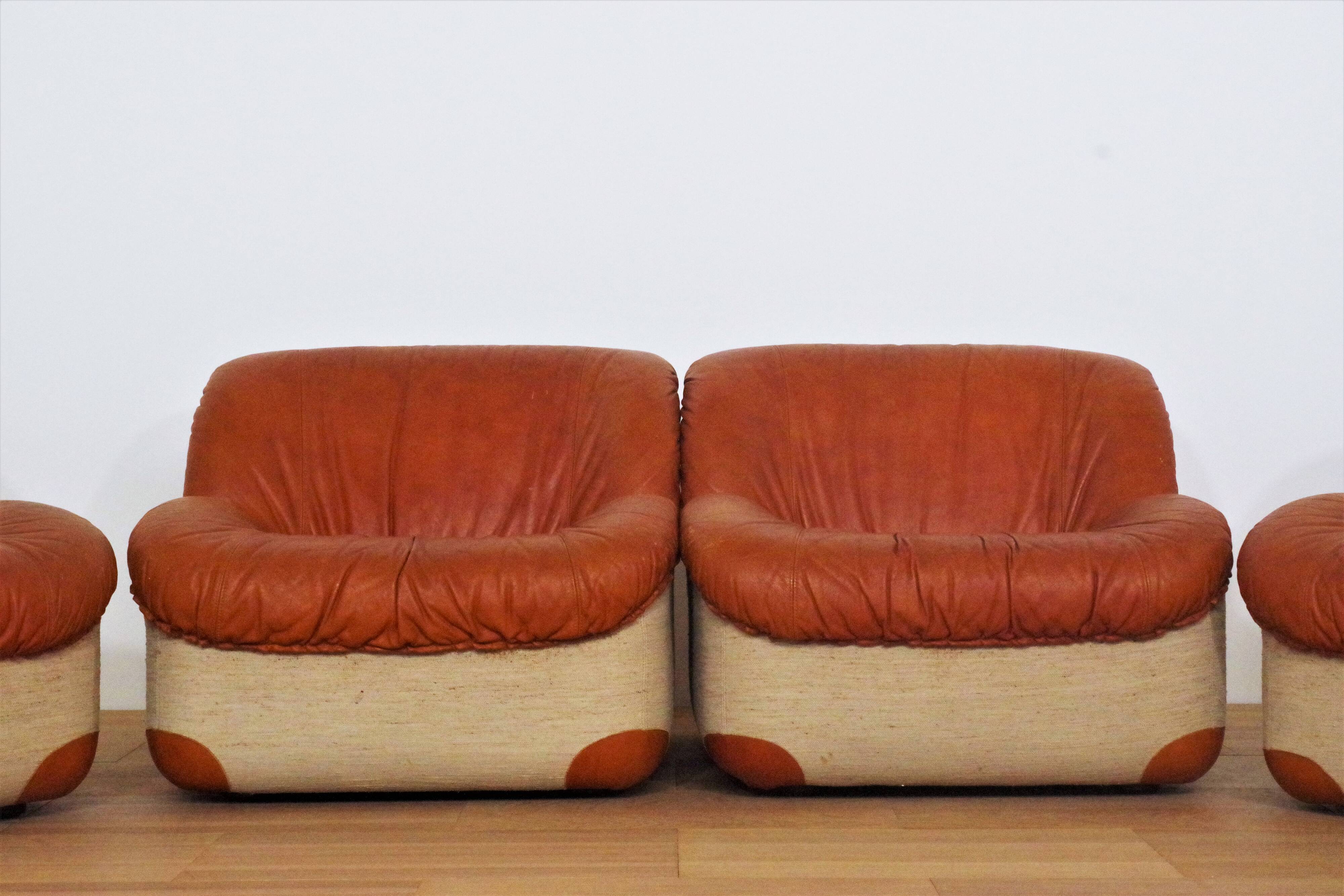 Swan armchairs, 1970s, set of 2