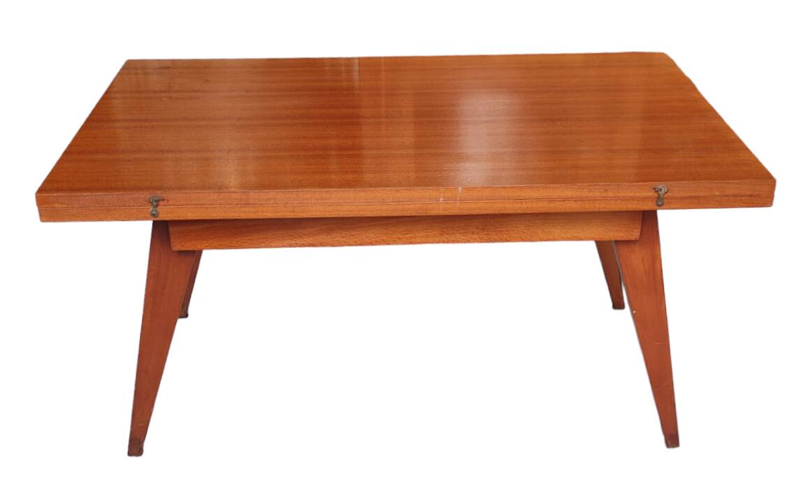 Vintage design portfolio system table