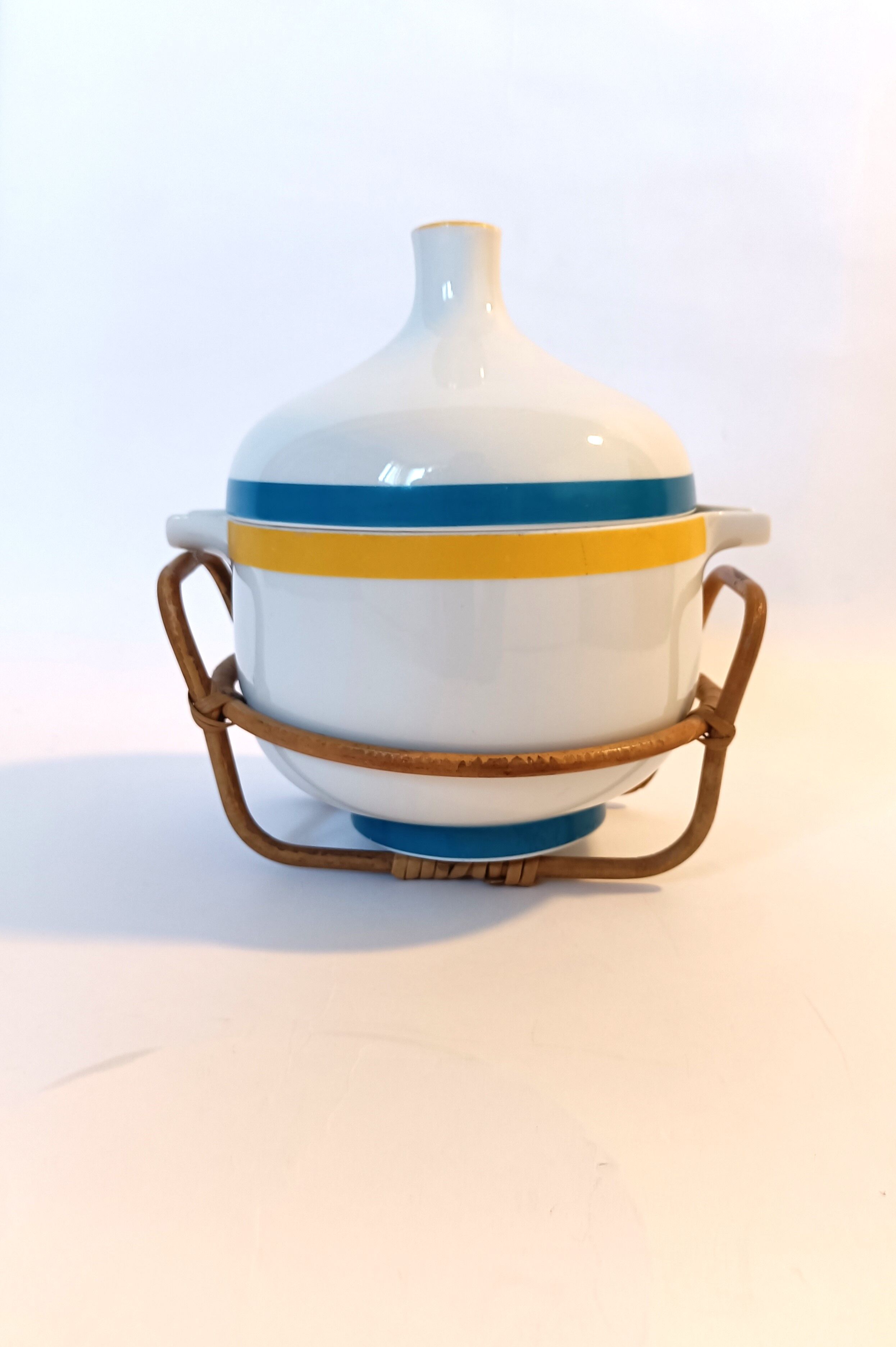 Wolf Karnagel porcelain soup bowl for Rosenthal Studio Line Germany 1970.