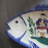 Plat en forme de poisson de la faïencerie Mbfa decor breton