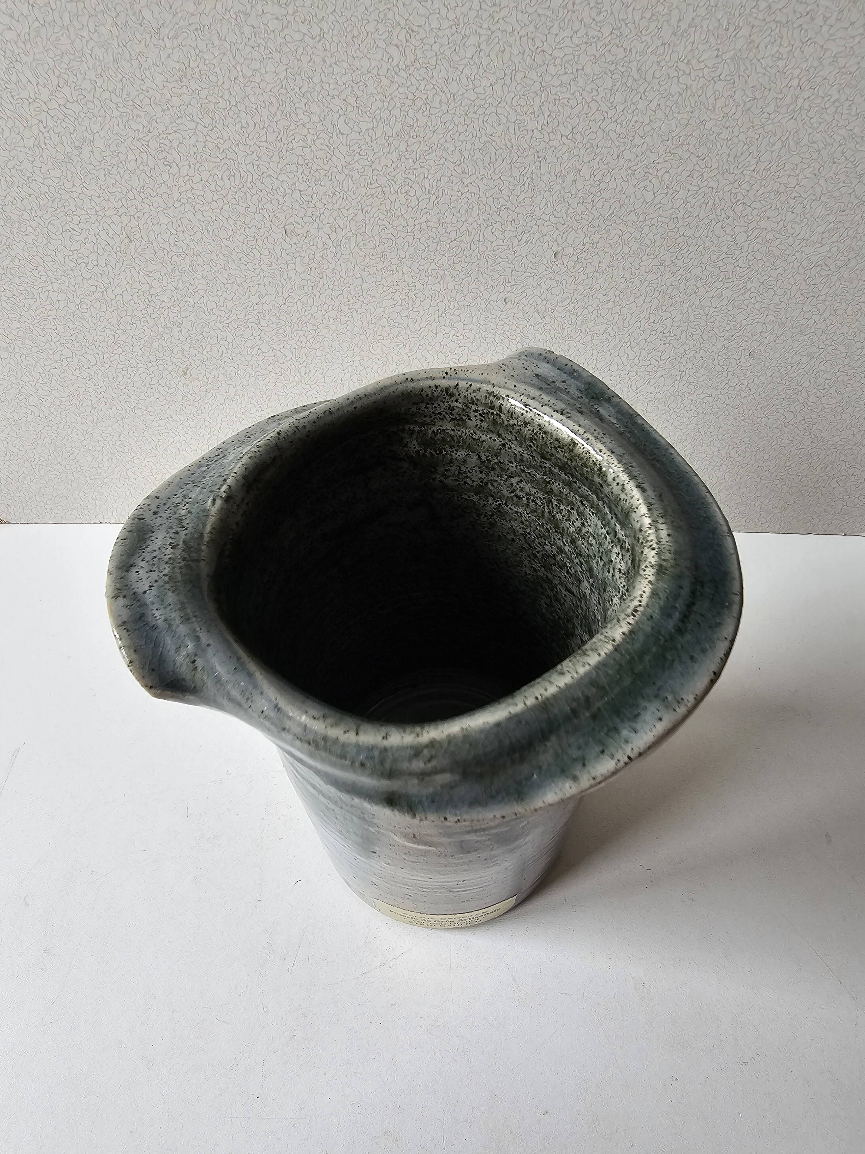 Free-form ceramic vase by colette szostak