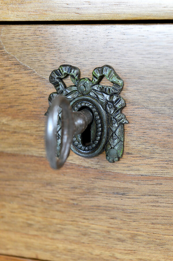 Bureau Art Déco en noyer, France, vers 1940