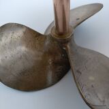 Lampe à pied d' hélice ancienne  en bronze  .