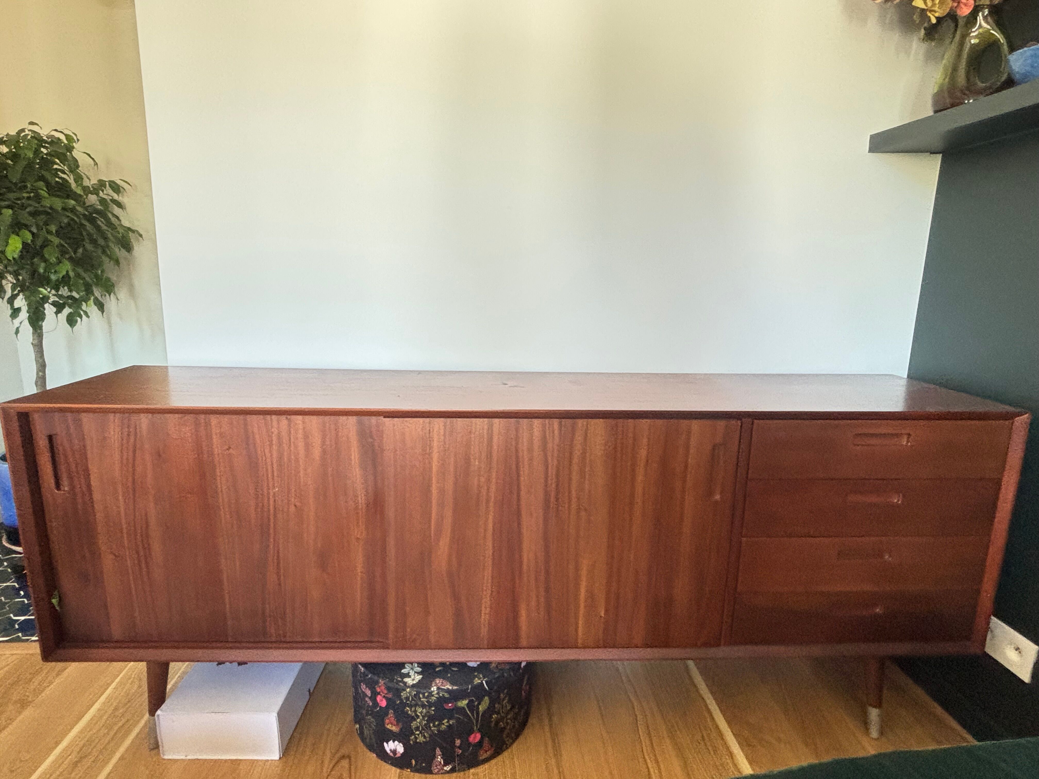 Mahogany enfilade 200cm