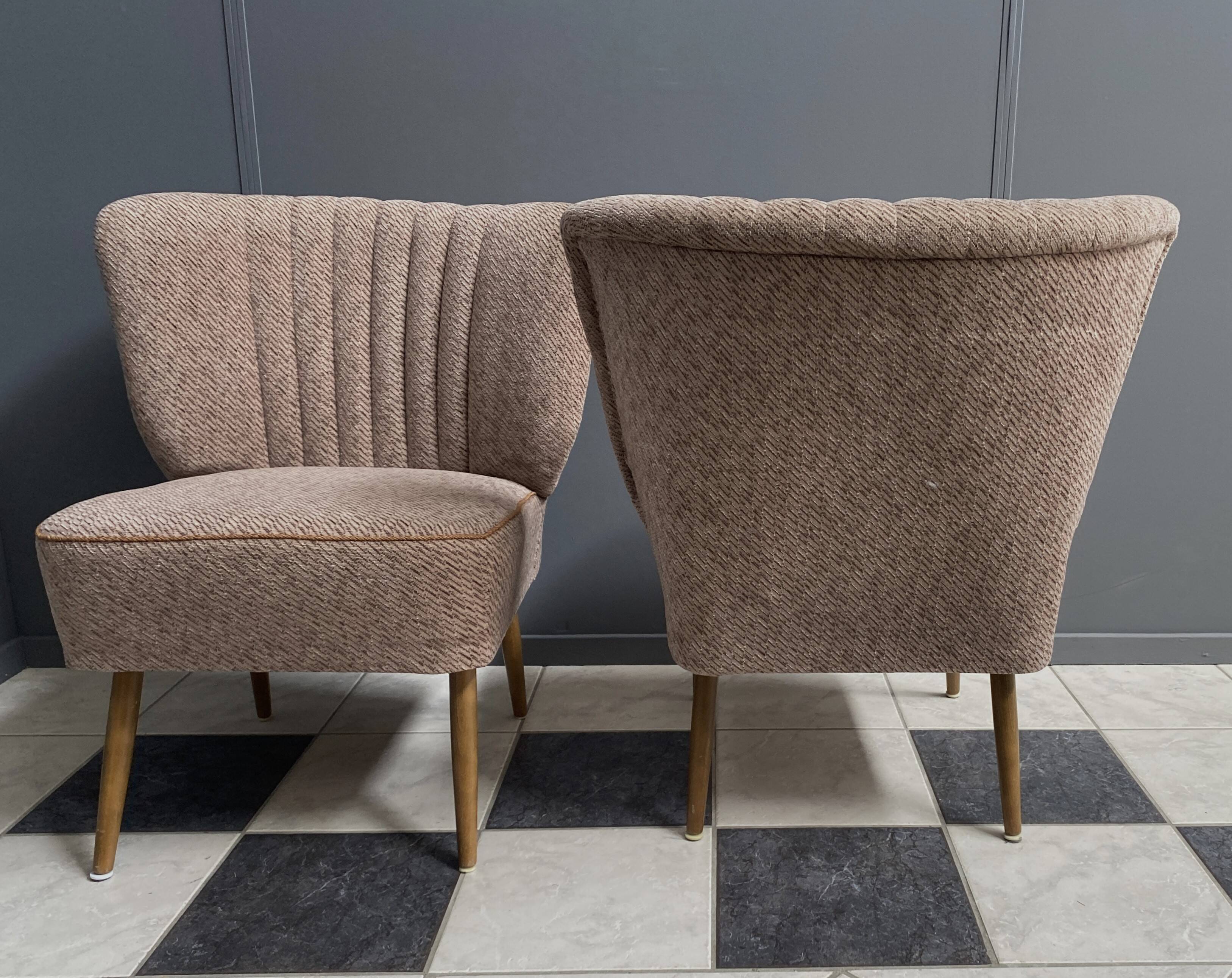 ensemble de 2 chaises de cocktail marron des années 1960