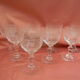 Lot de 8 verres anciens à vin blanc ou apéritif en cristal  gravé.