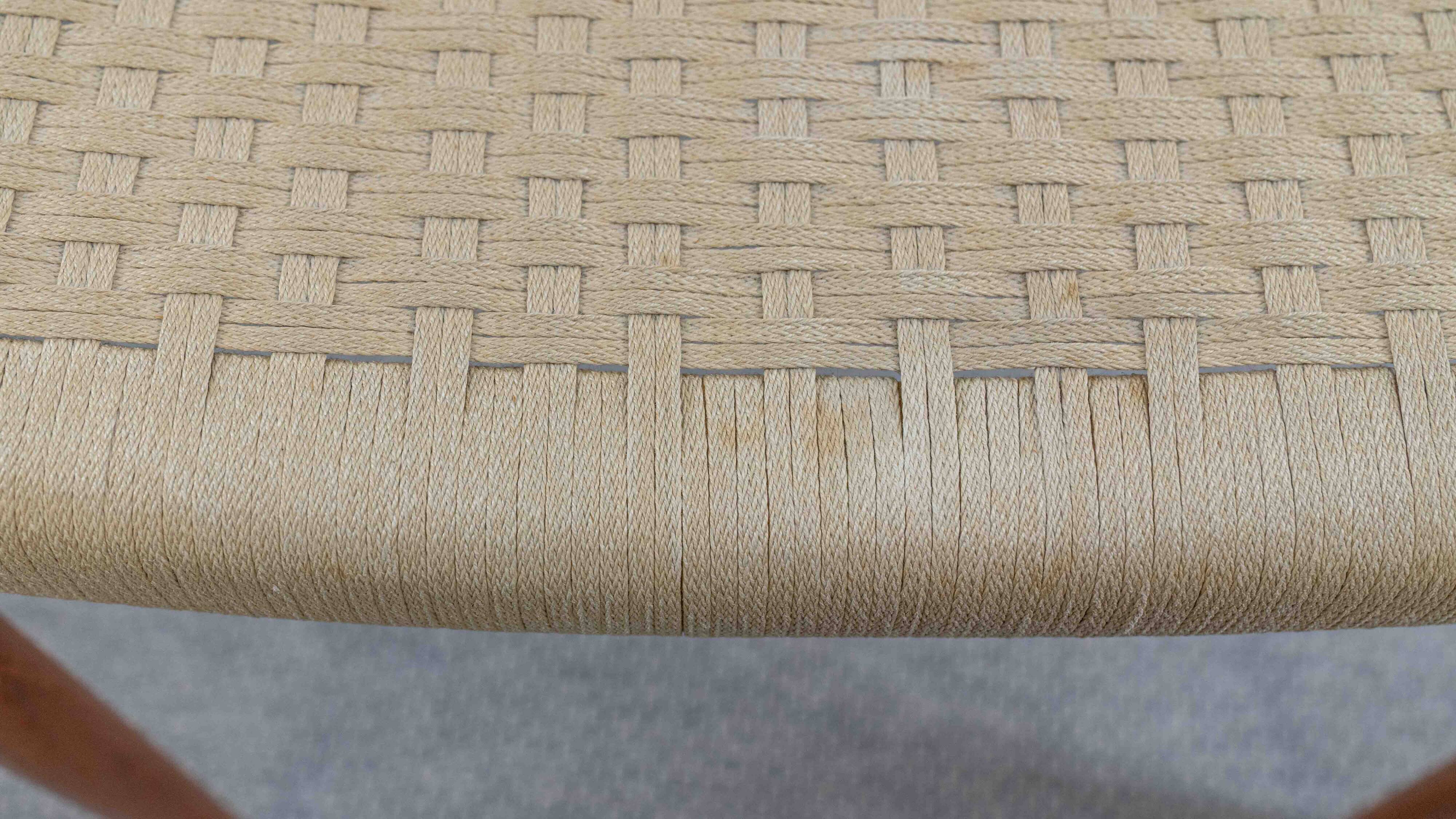 Ensemble de 4 chaises en teck danois modèle "83" par Niels O. Möller, Danemark années 70.