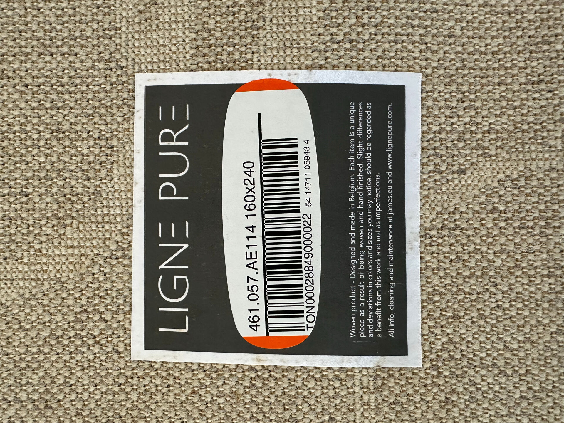 Contemporary Faces beige rug by Ligne Pure – 160 × 240 cm – New