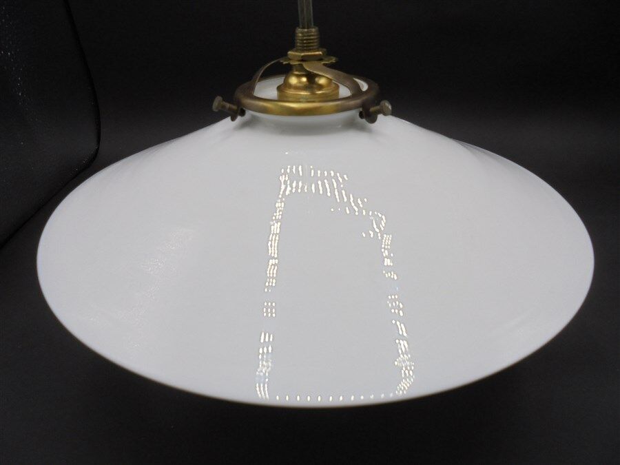 Suspension en opaline blanche