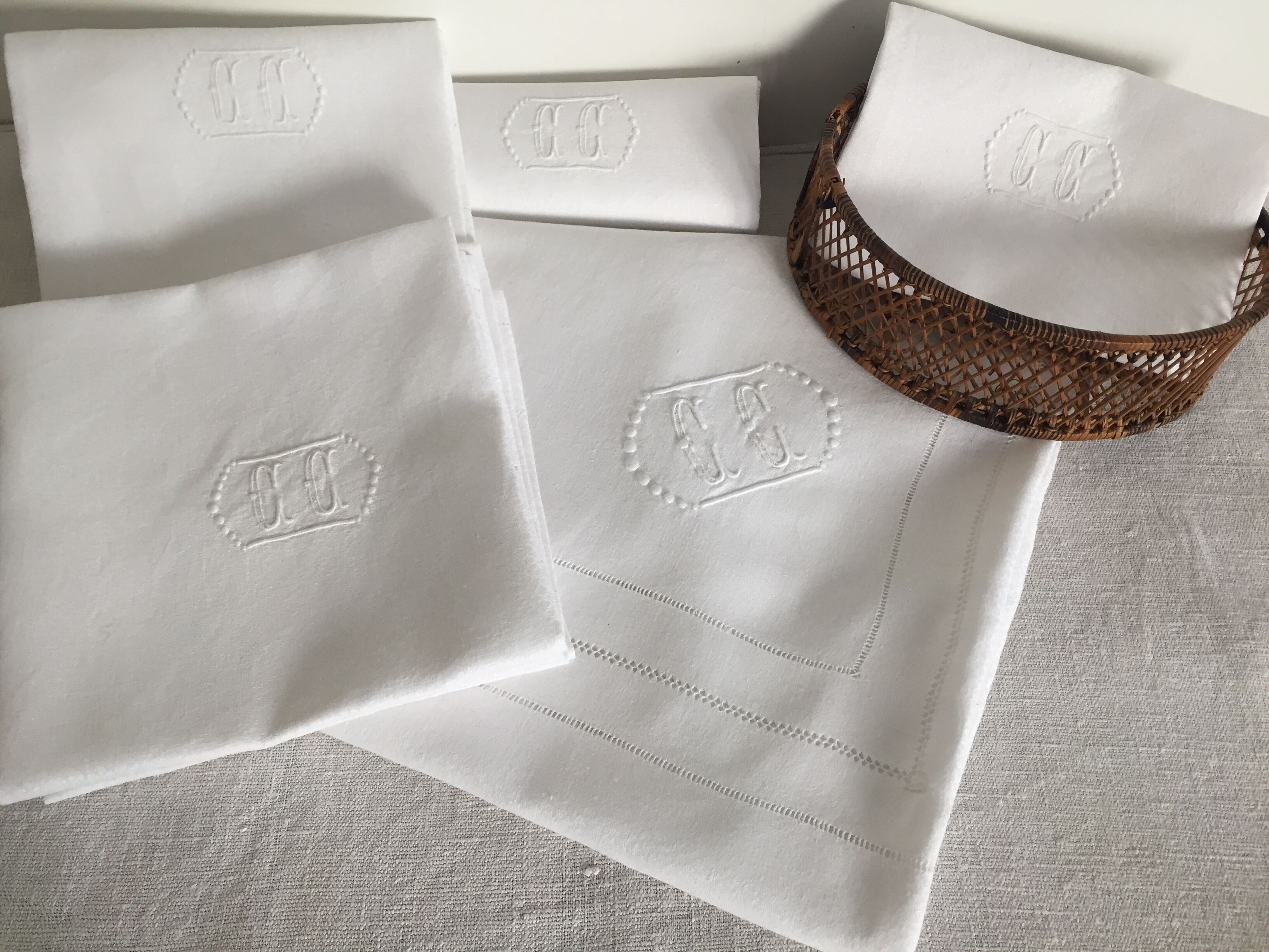 8 napkins, embroidered, monogram