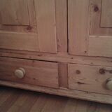 Meuble ancien en pin massif